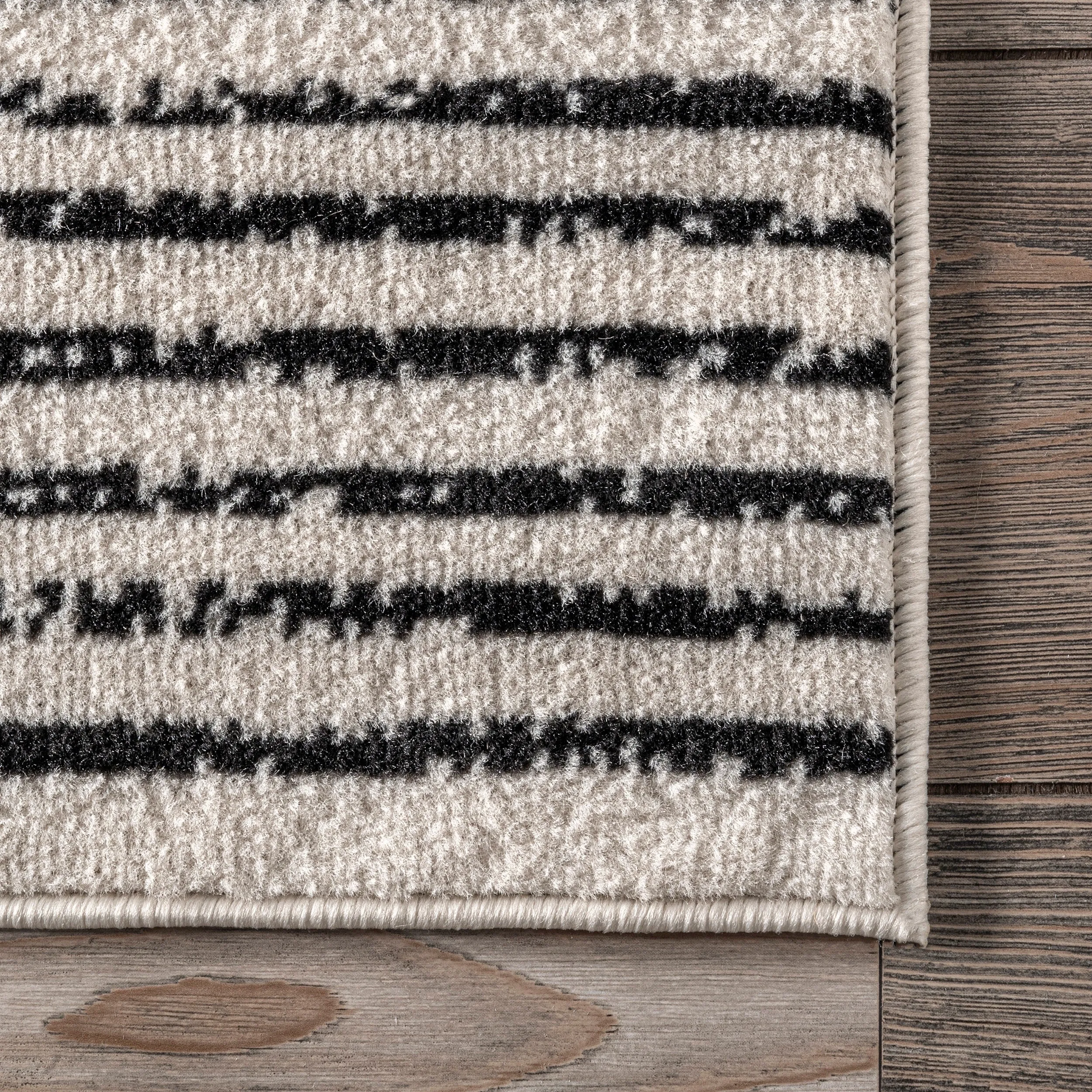 Nuloom Romina Diamond Stripes Area Rug