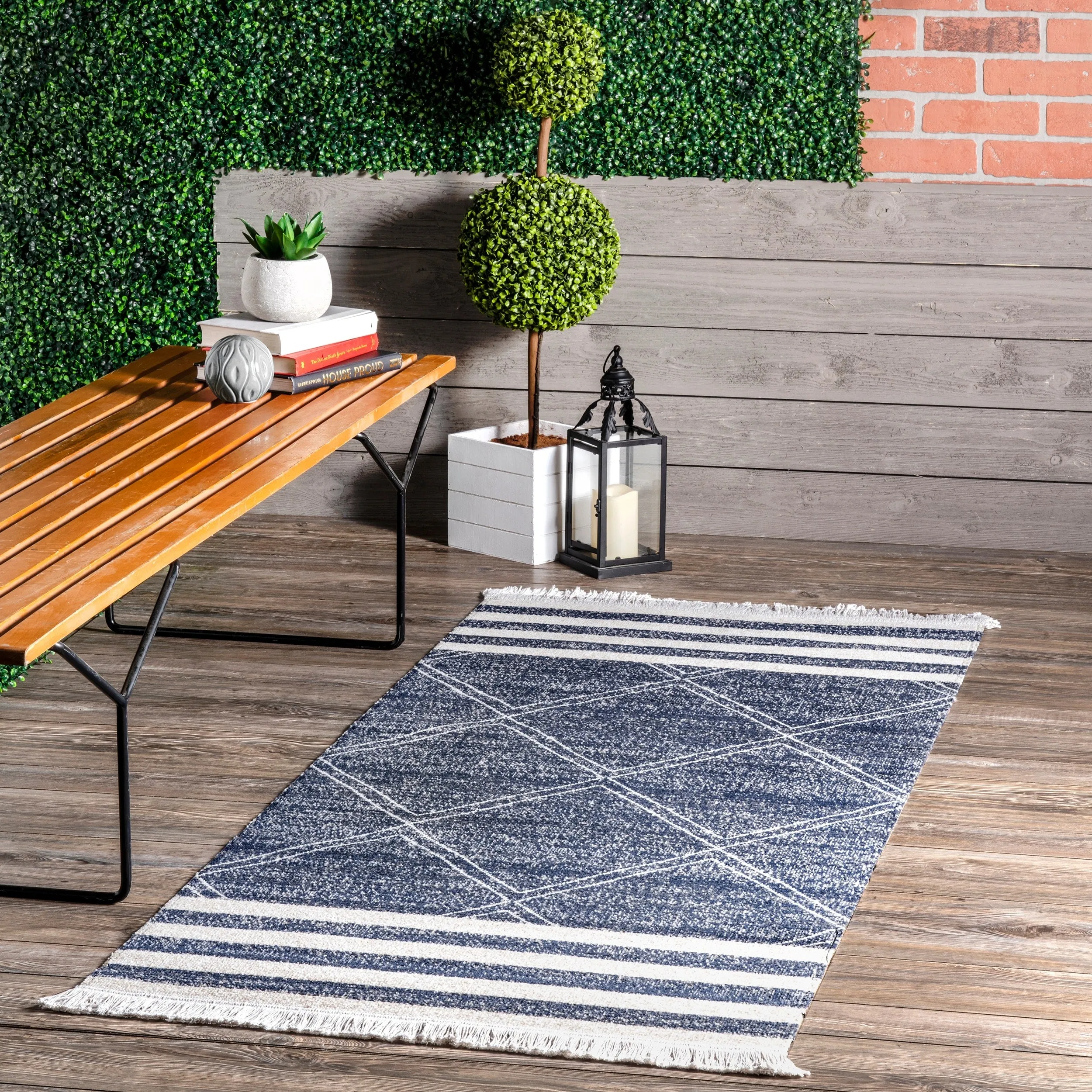 Nuloom Shasta Diamond Stripe Indoor/ Outdoor Area Rug