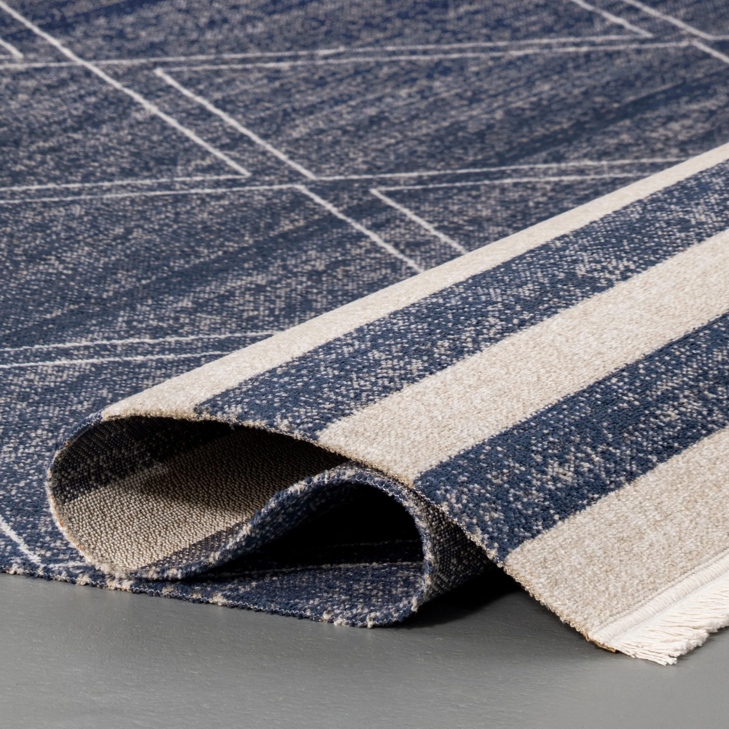 Nuloom Shasta Diamond Stripe Indoor/ Outdoor Area Rug