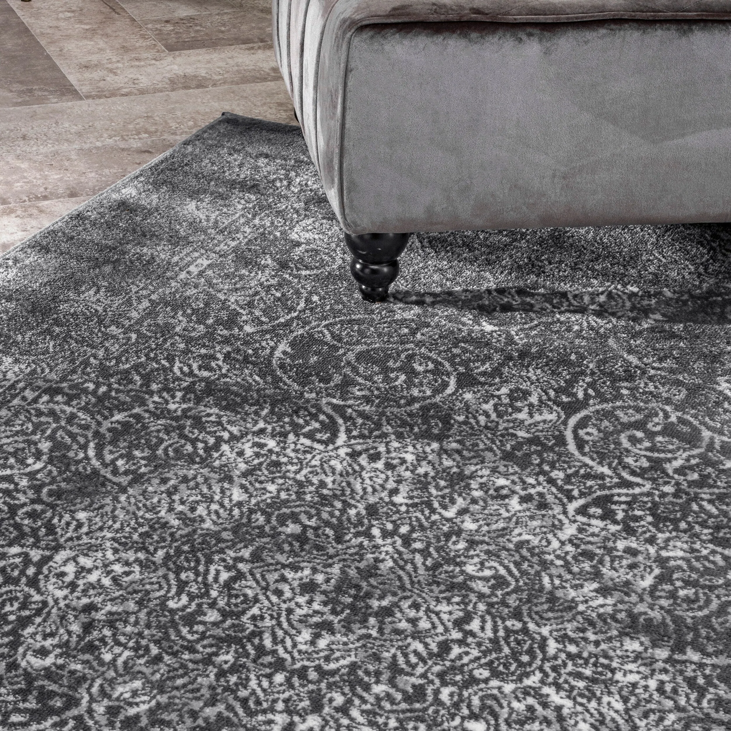 Nuloom Transitional Persian Delores Area Rug