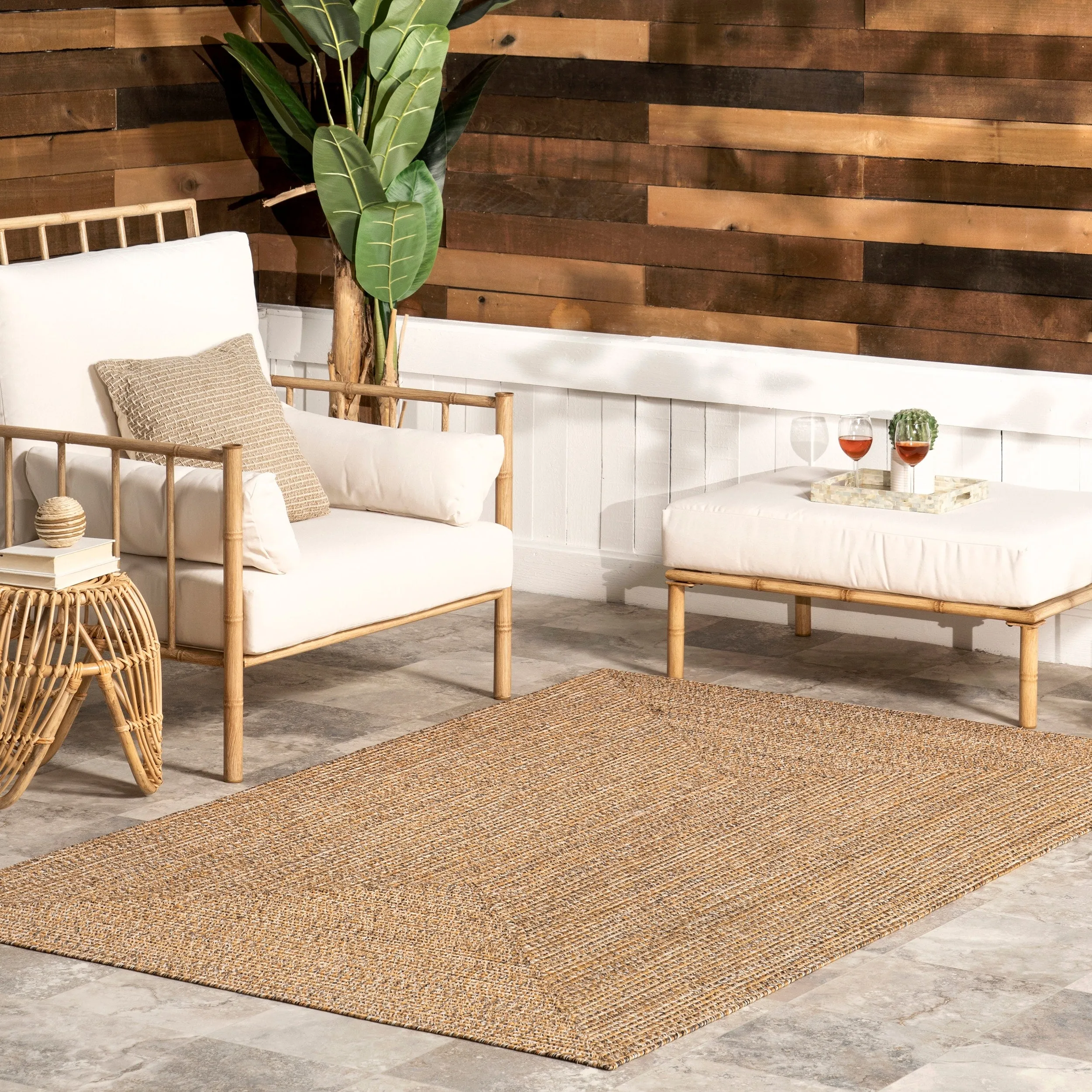 Nuloom Wynn Braided Indoor/Outdoor Area Rug