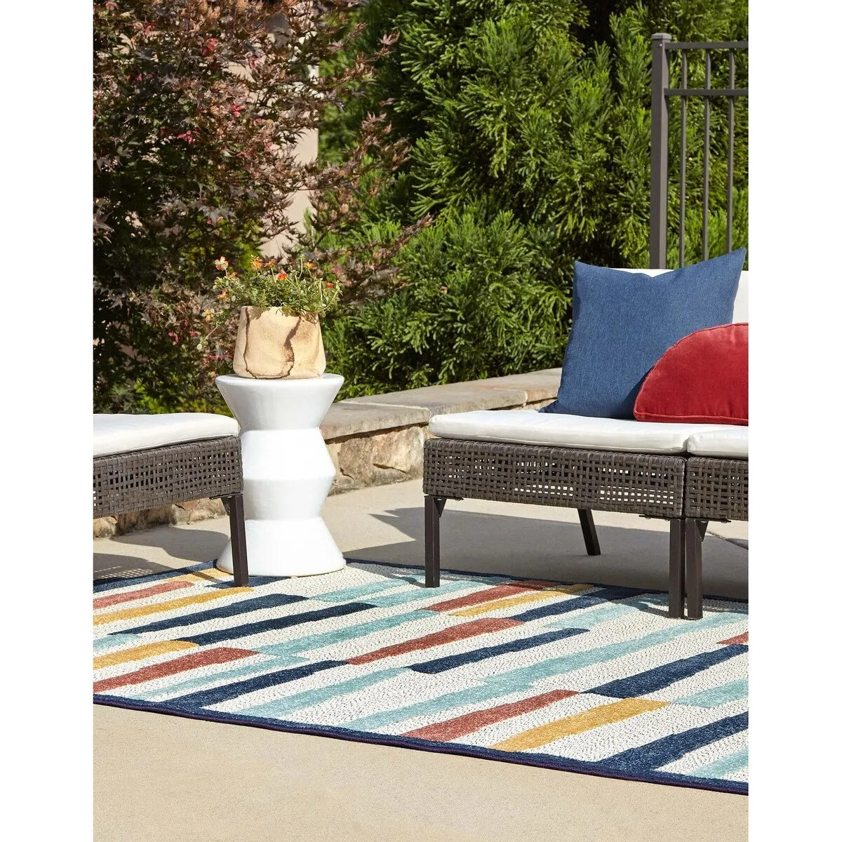 Outdoor Helena Collection Area Rug
