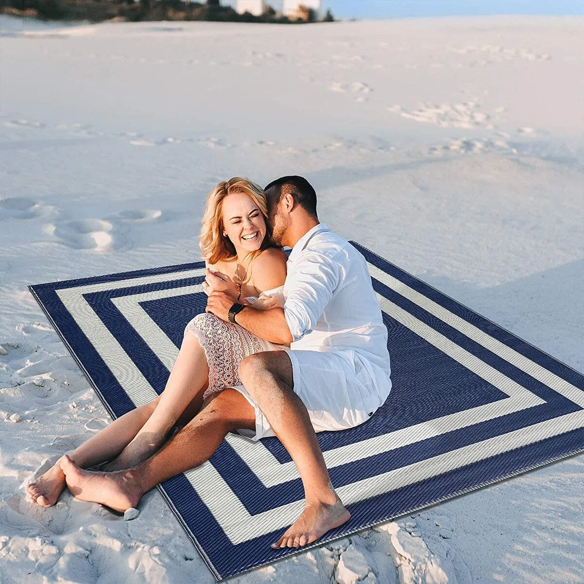 Paris Lightweight Reversible Recycled Plastic Outdoor Floor Mat/Rug