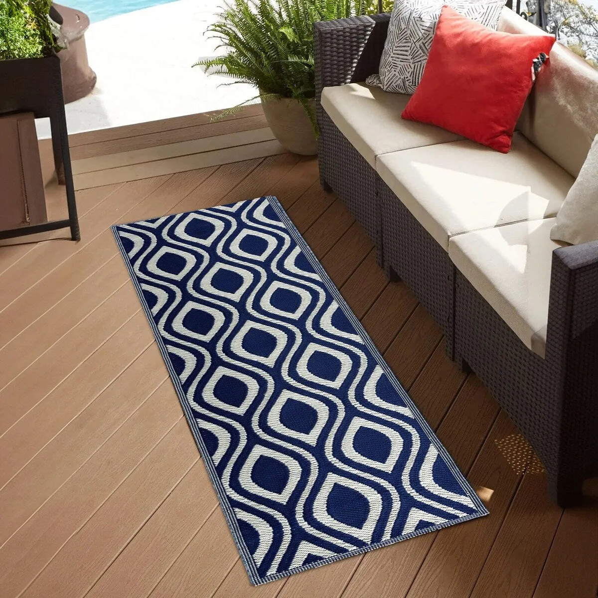 Playa Rug Outdoor Recycled Reversible Plastic Folded Mat/Rug Venice Collection Lightweight & Weather. Water and UV Resistant