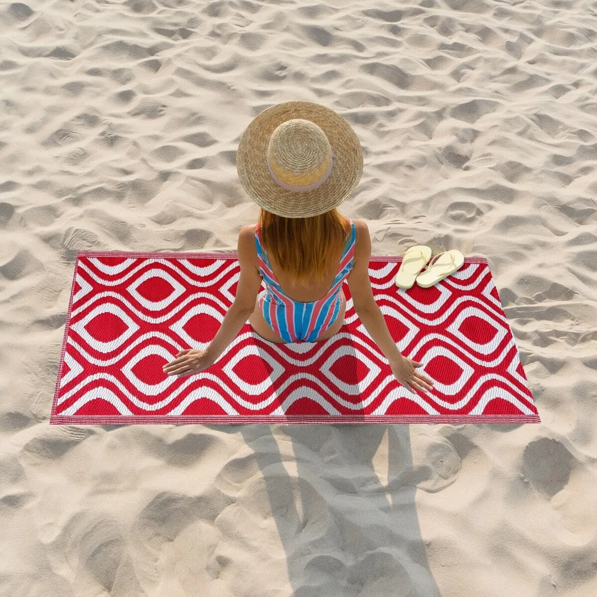 Playa Rug Outdoor Recycled Reversible Plastic Folded Mat/Rug Venice Collection Lightweight & Weather. Water and UV Resistant