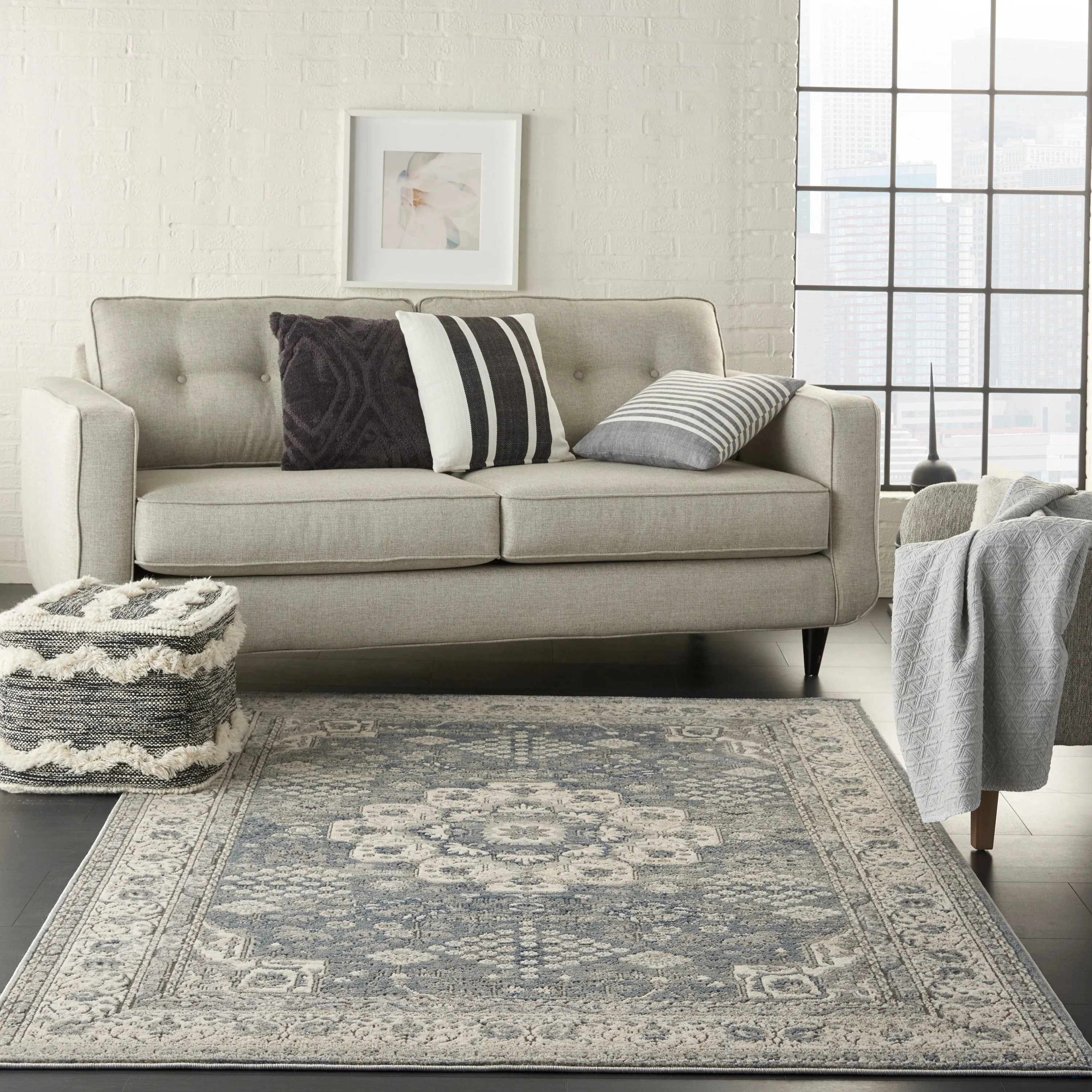 Porch & Den Traditional Bordered Medallion Area Rug