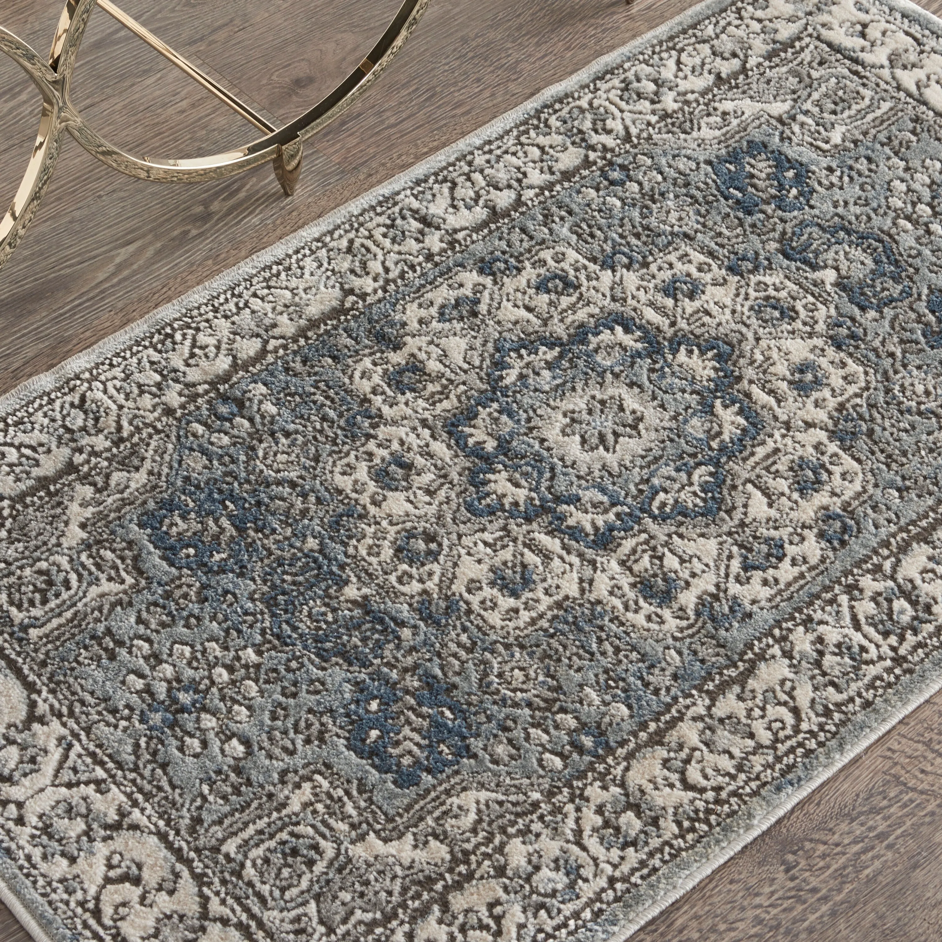 Porch & Den Traditional Bordered Medallion Area Rug