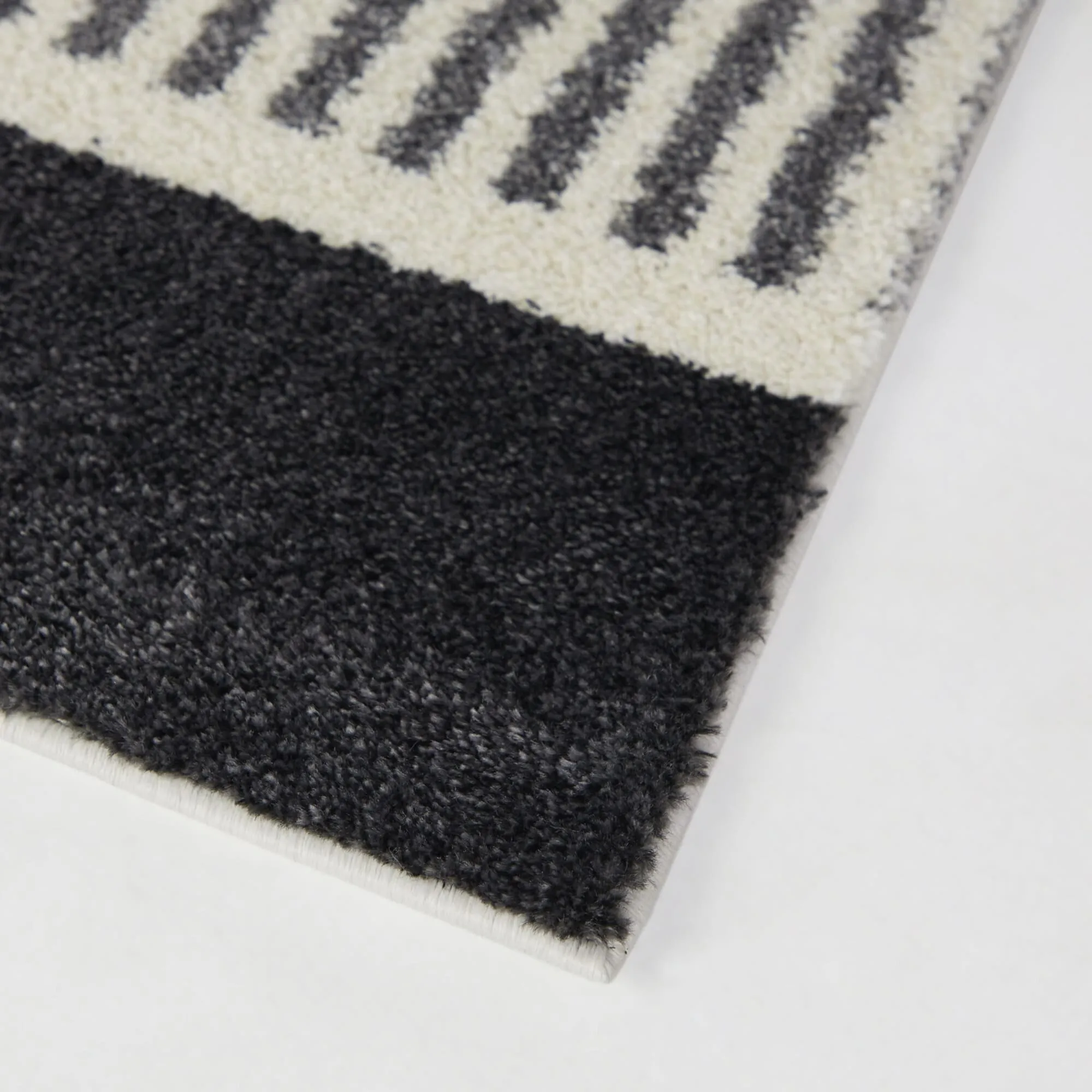 Rafael Modern Geometric Area Rug