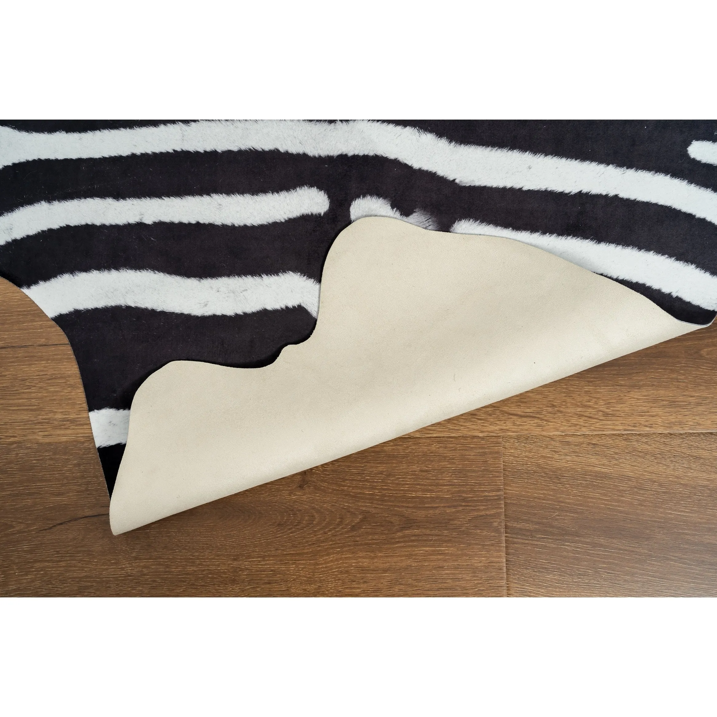Rio Collection Black/White Faux Zebra Hide Printed Rug