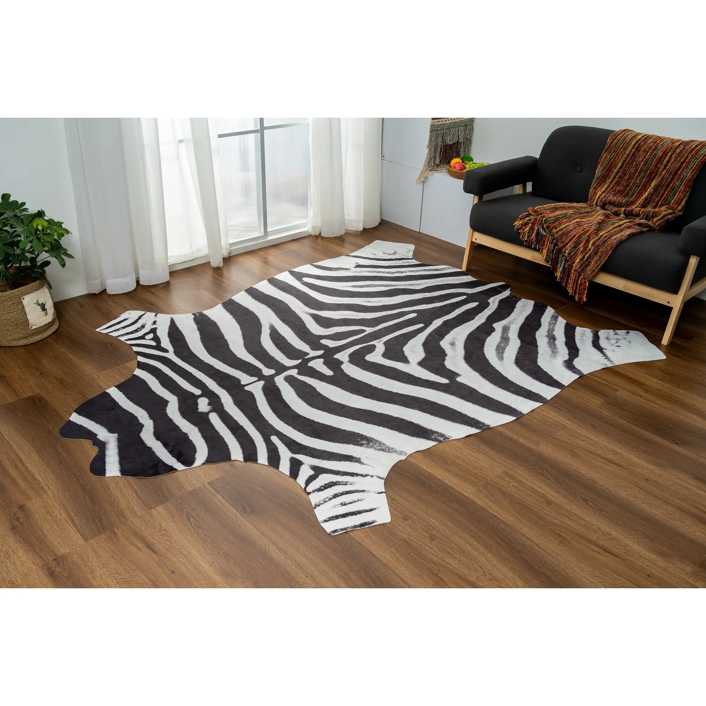 Rio Collection Black/White Faux Zebra Hide Printed Rug