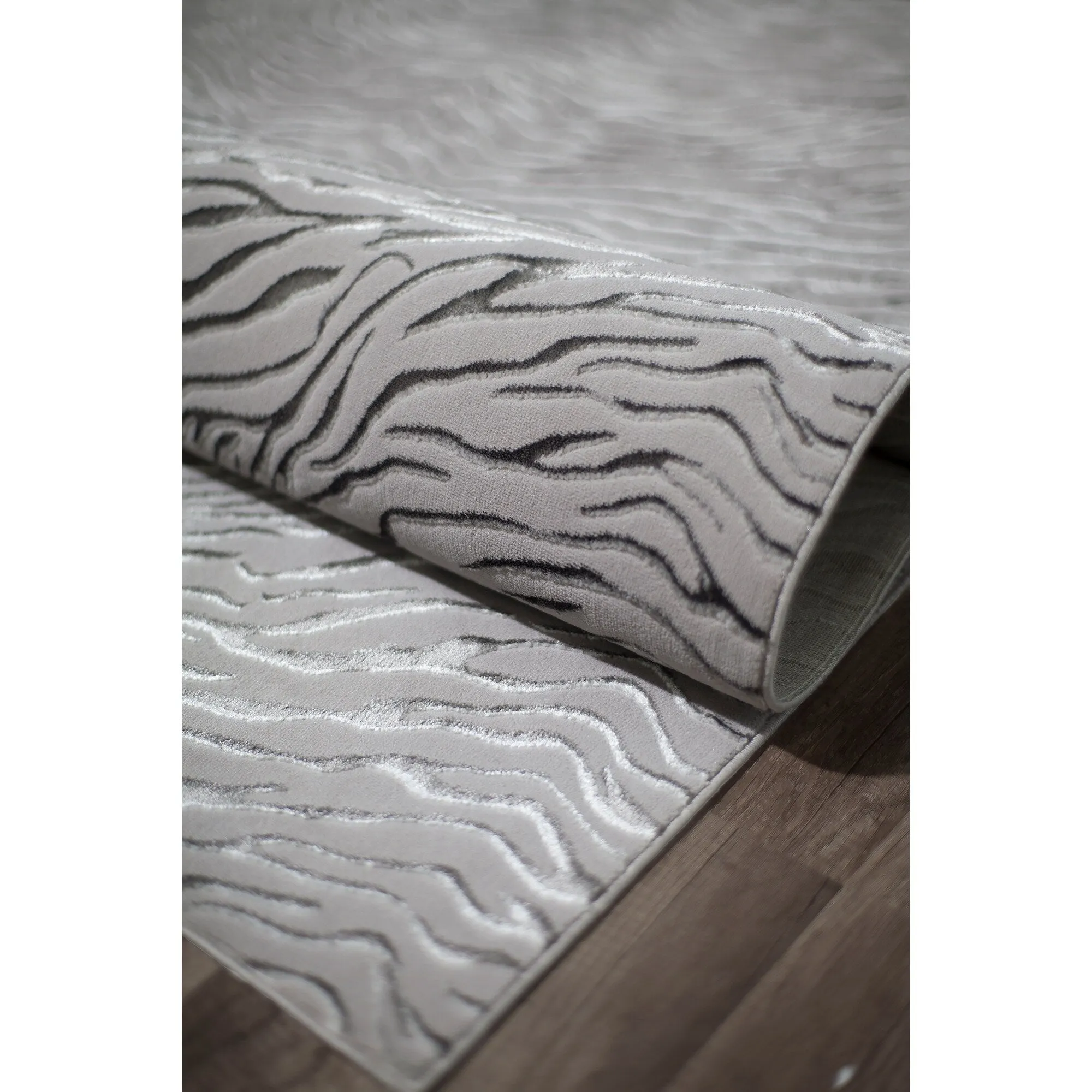 Rugs America Natura Gray Tiger Silver Shine Area Rug