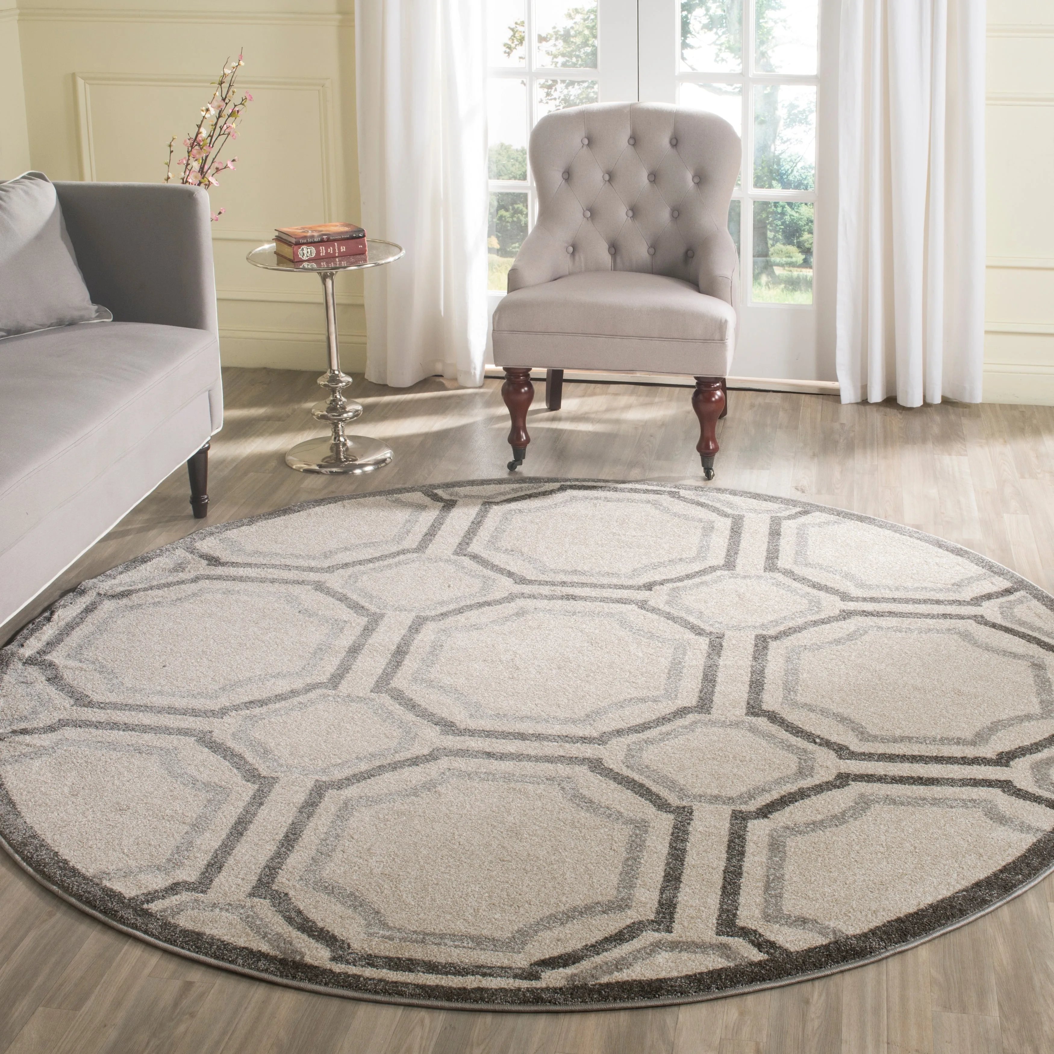 SAFAVIEH Amherst Aleksei Modern Rug