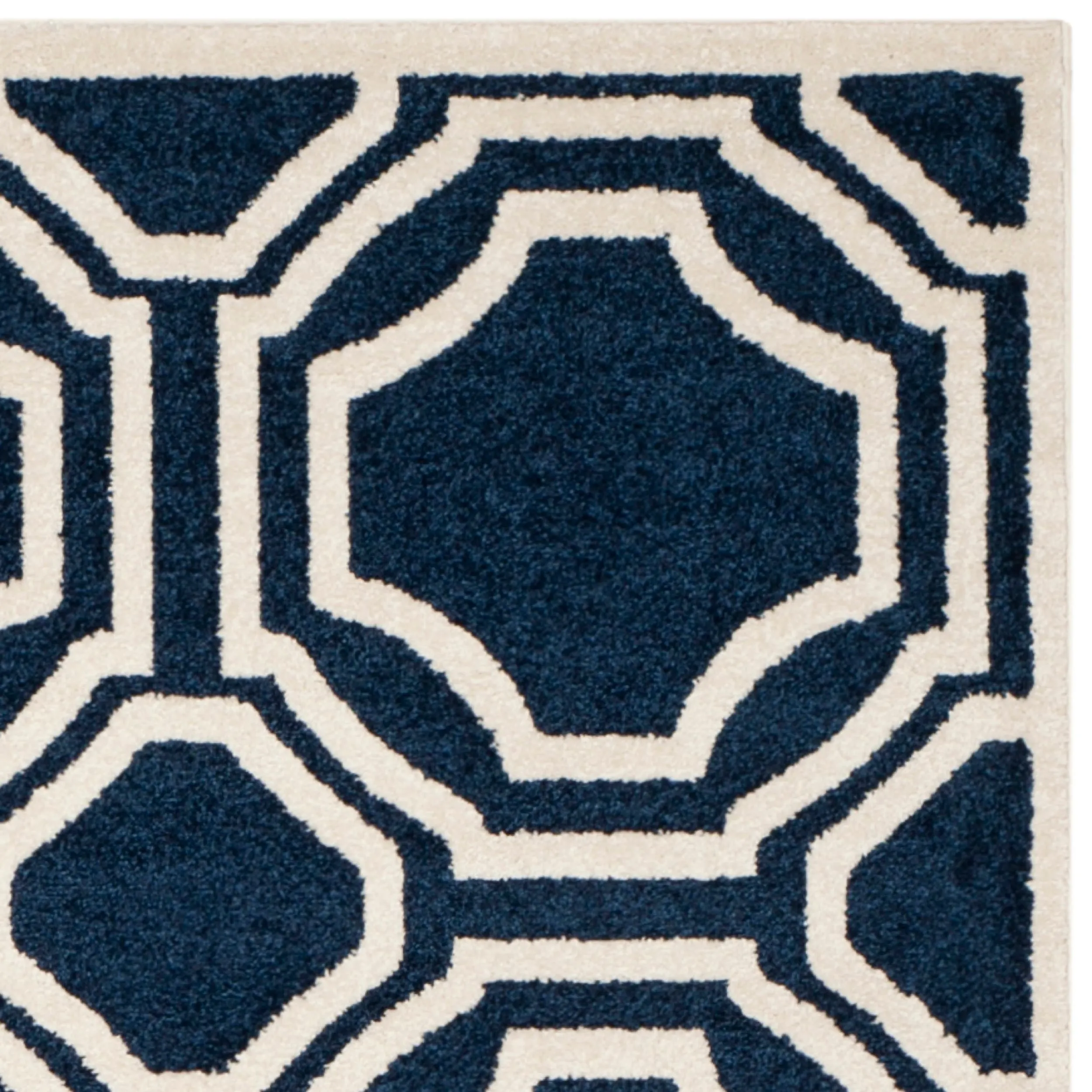 SAFAVIEH Amherst Aleksei Modern Rug