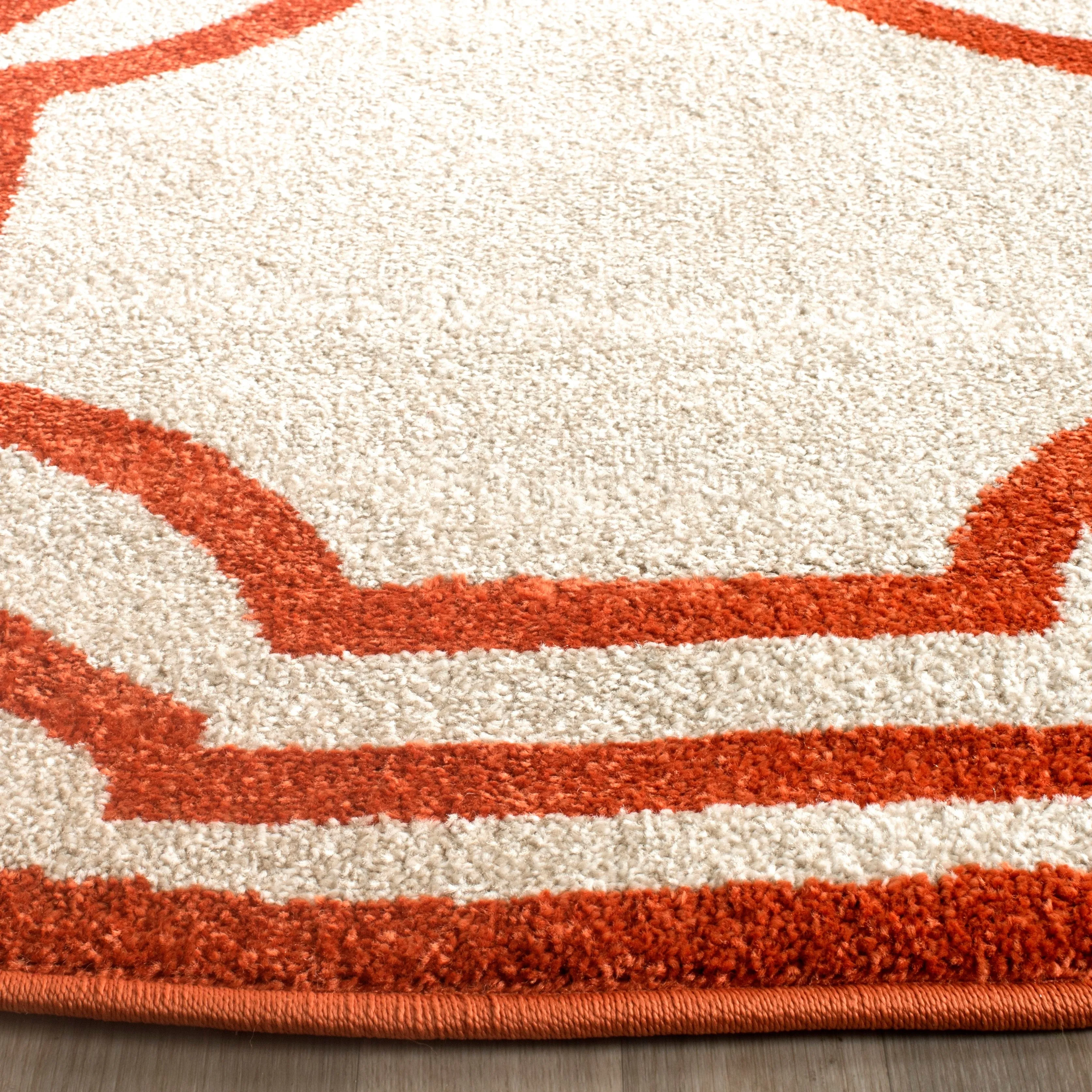 SAFAVIEH Amherst Aleksei Modern Rug
