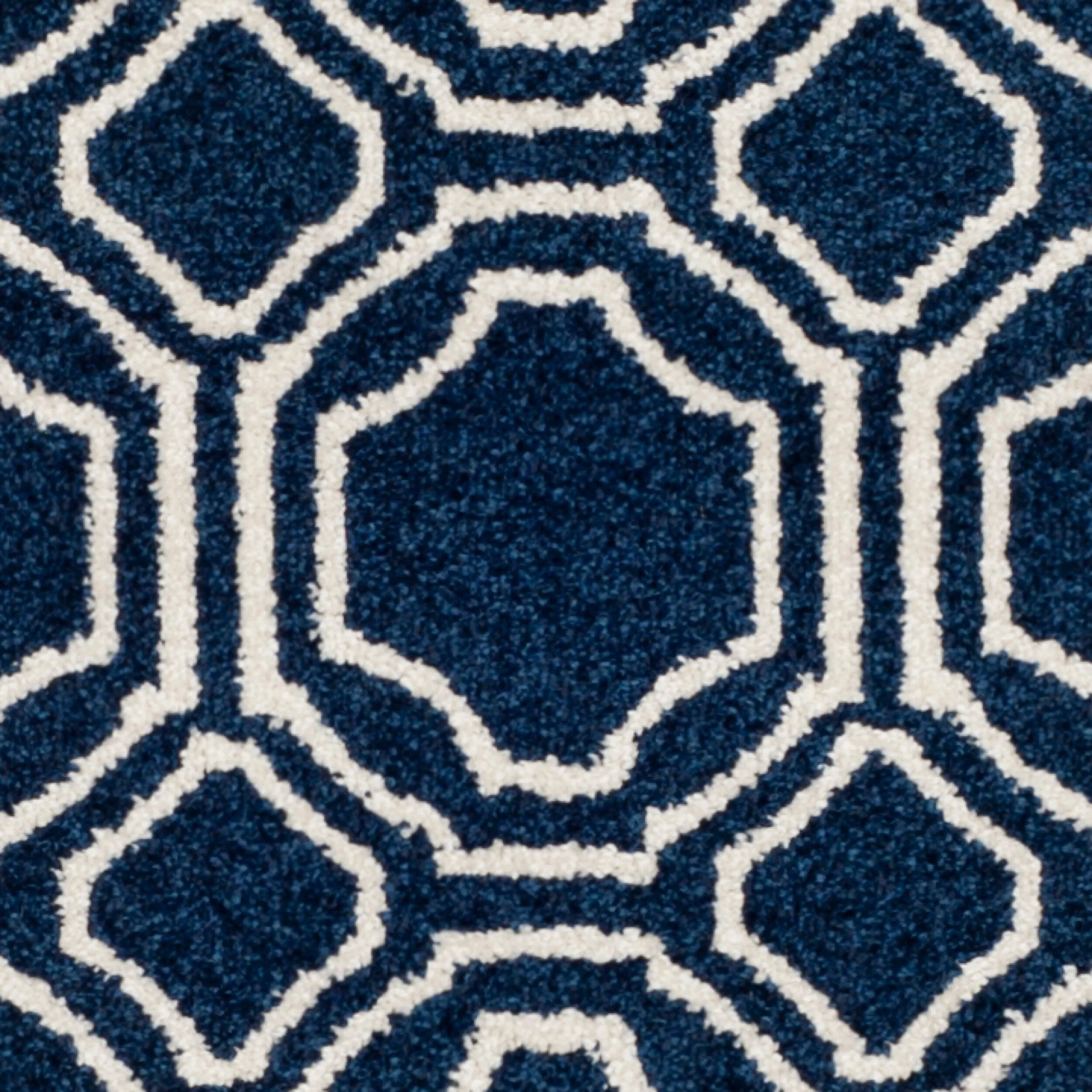 SAFAVIEH Amherst Aleksei Modern Rug