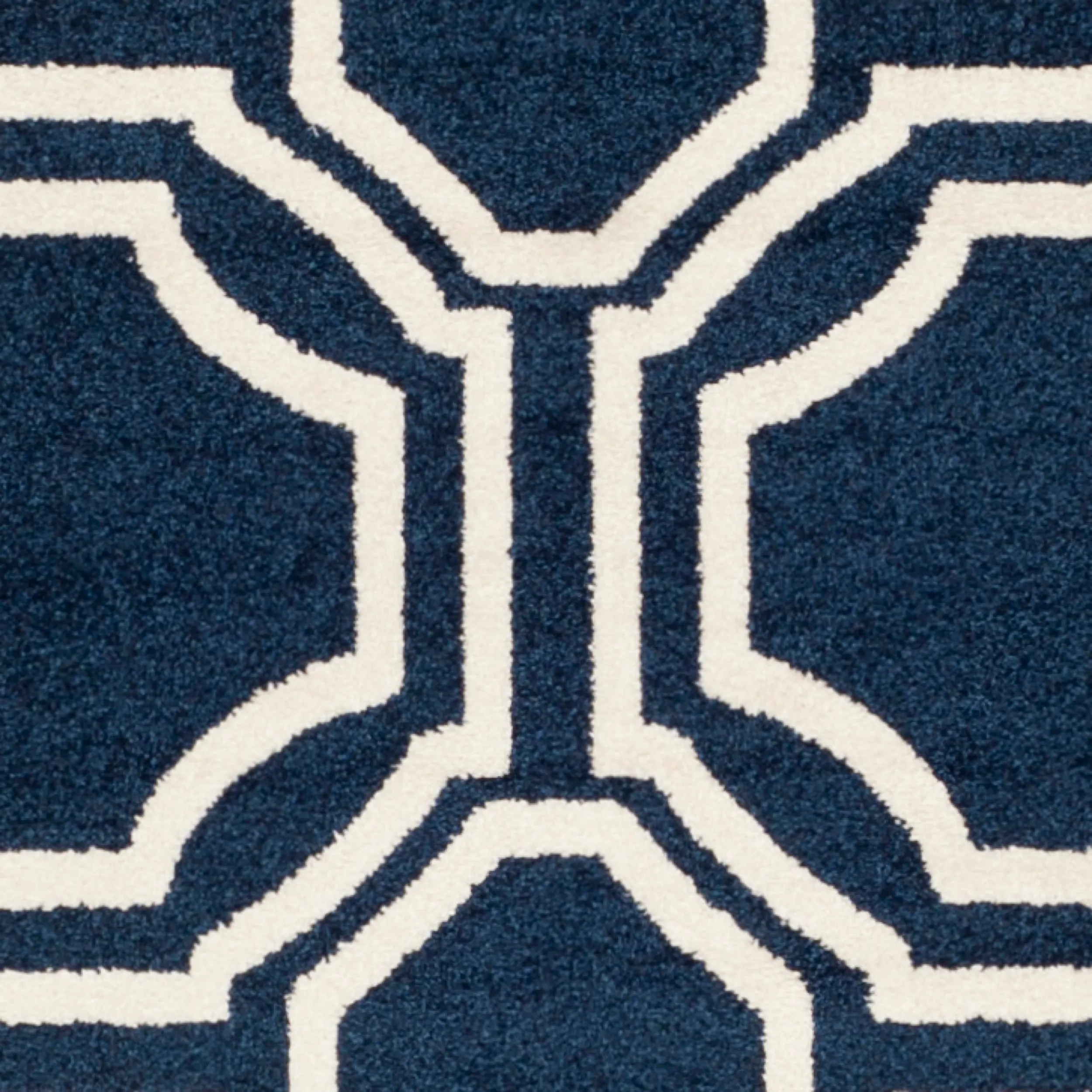 SAFAVIEH Amherst Aleksei Modern Rug