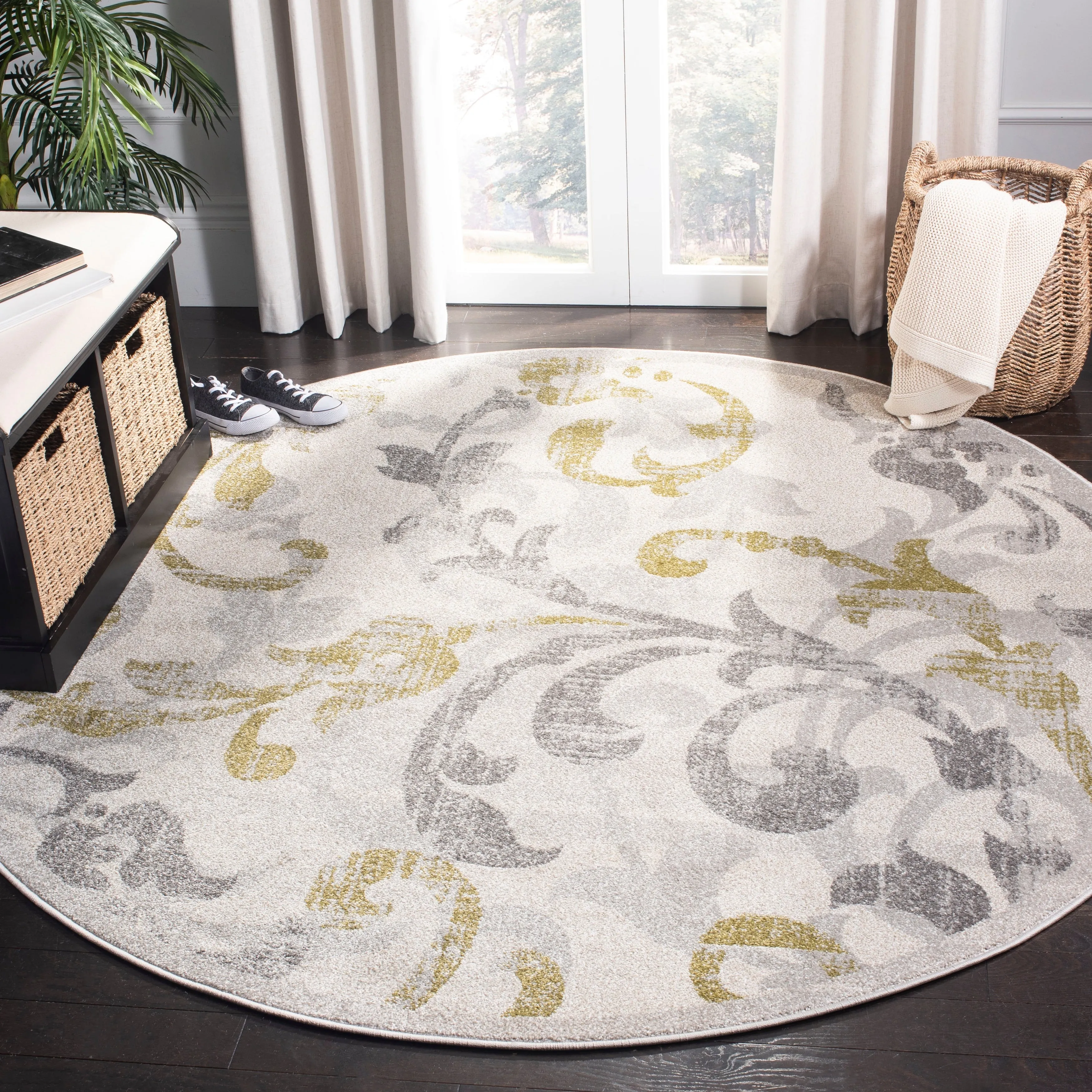 SAFAVIEH Amherst Mujesira Modern Rug