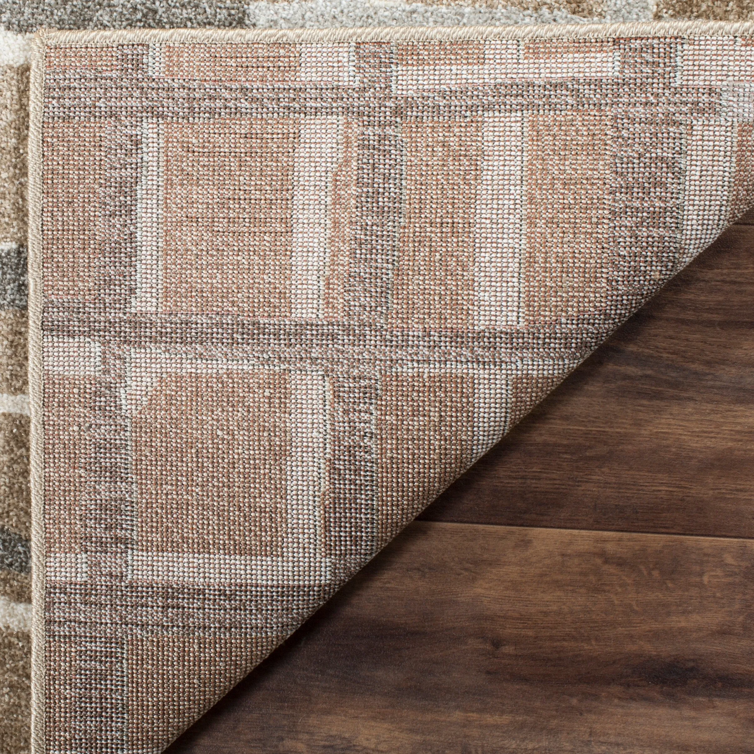SAFAVIEH Amherst Raimonda Modern Rug