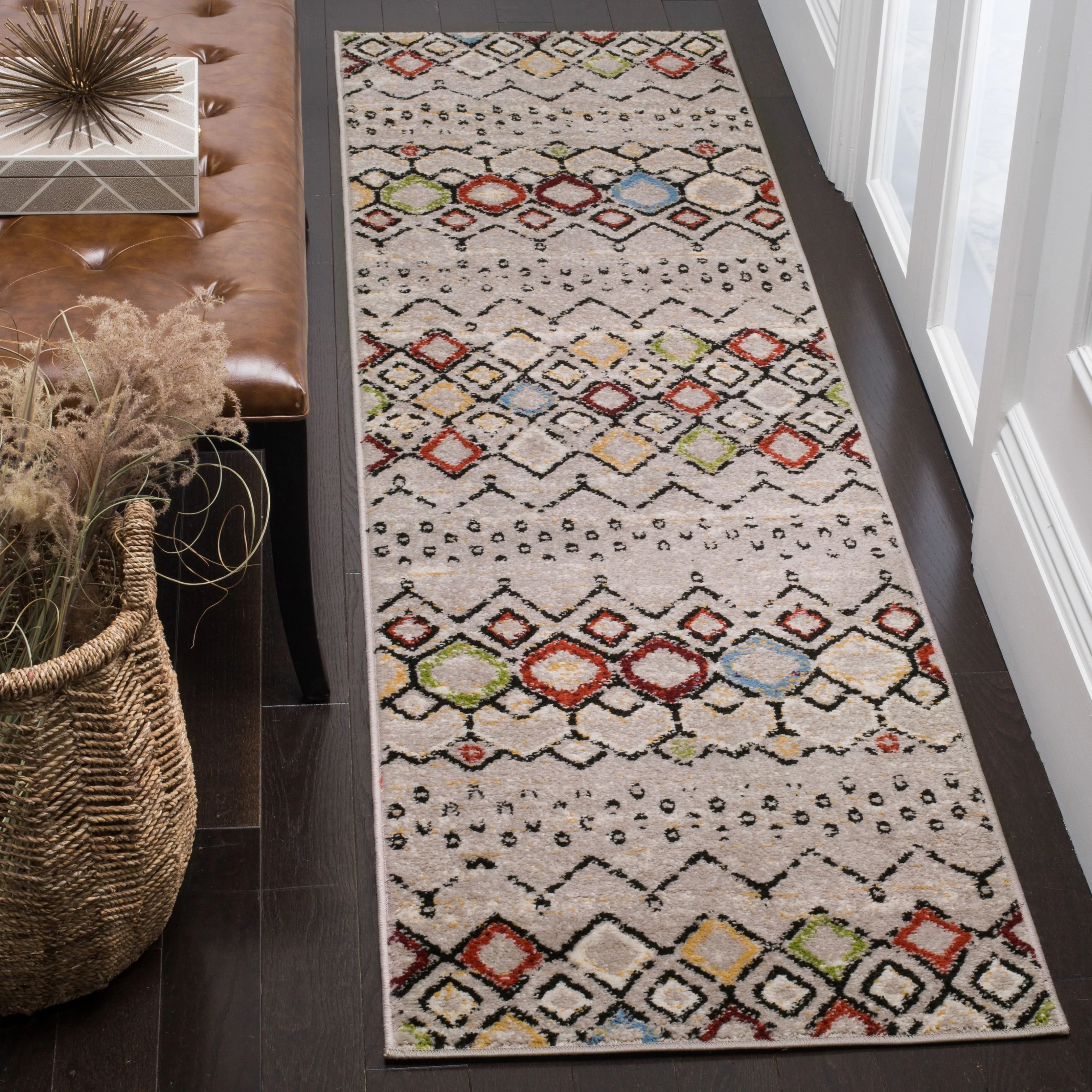 SAFAVIEH Amsterdam Iskra Moroccan Boho Rug
