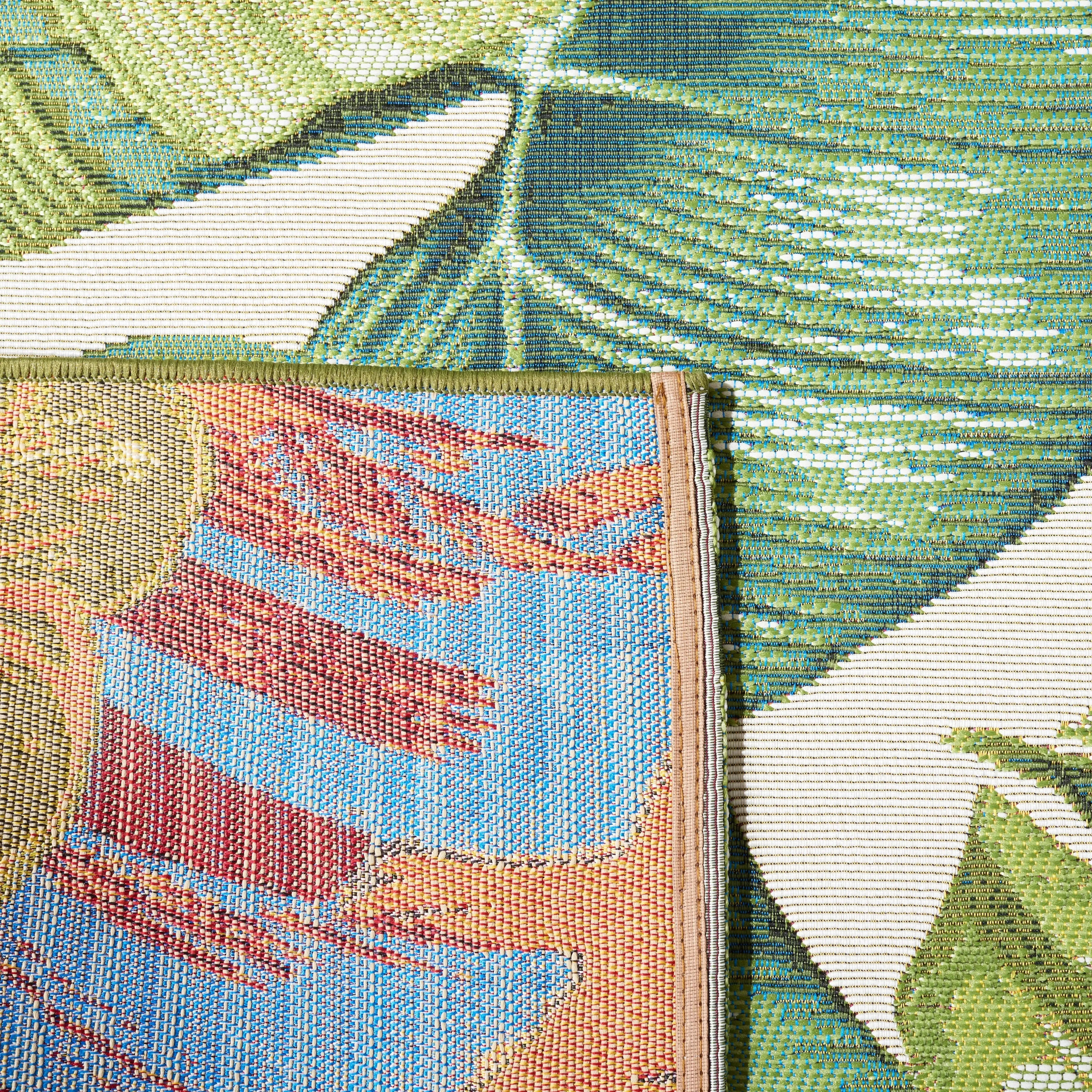 SAFAVIEH Barbados Betzy Tropical Indoor/Outdoor Waterproof Rug