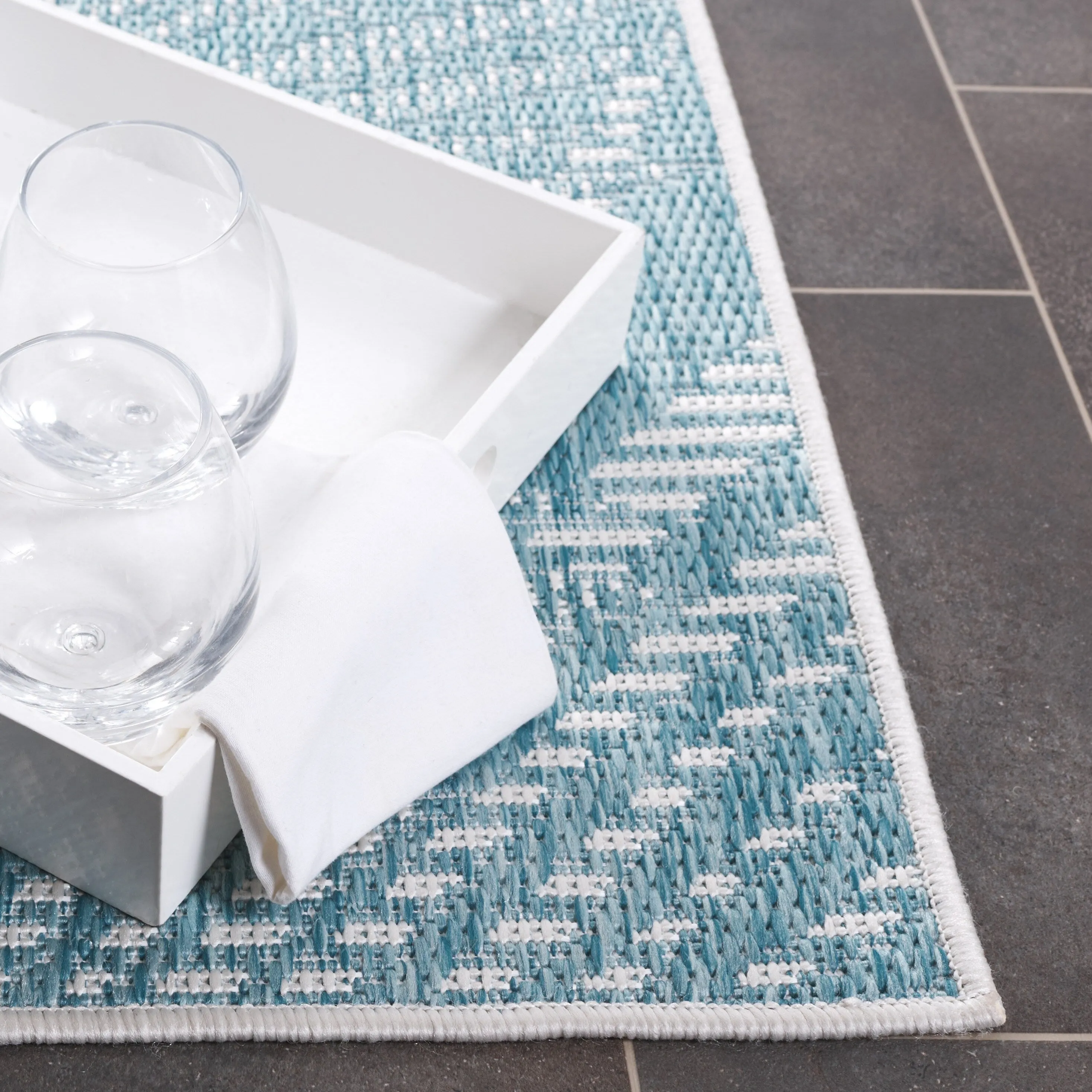 SAFAVIEH Beach House Rocilde Transitional Rug