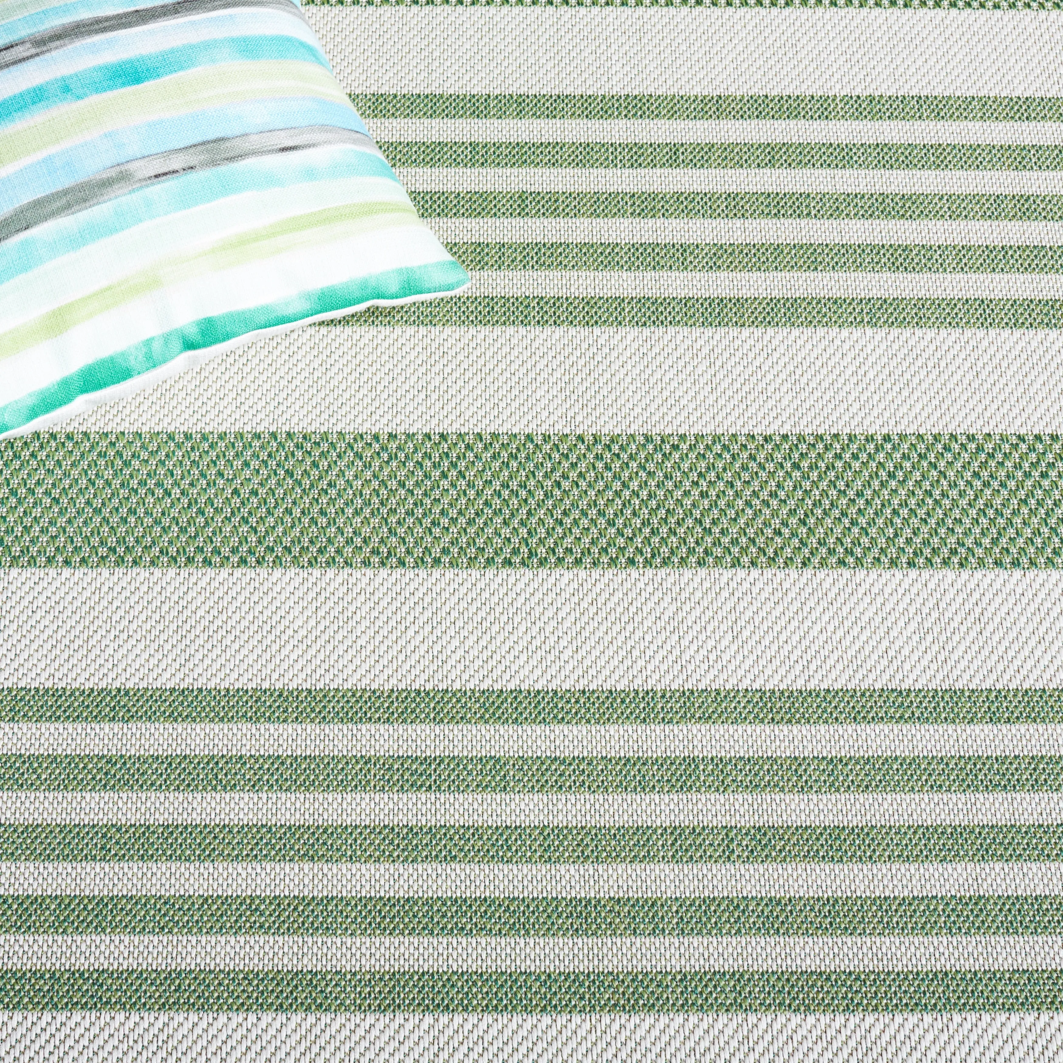 SAFAVIEH Bermuda Timi Geometric Indoor/Outdoor Waterproof Rug