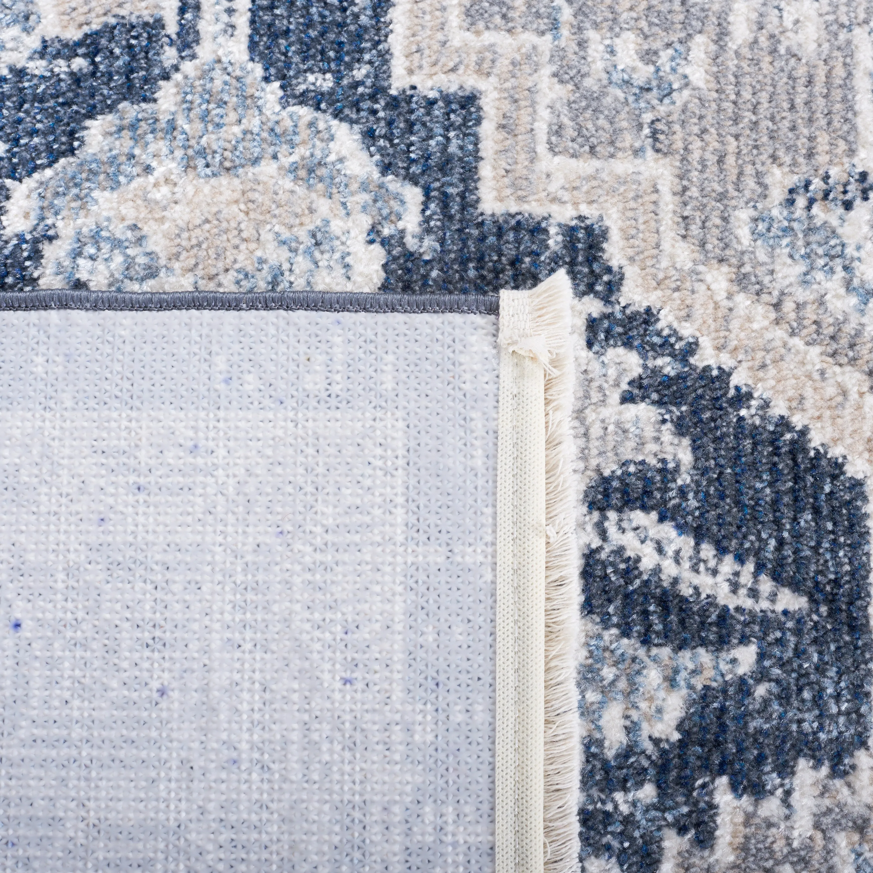 SAFAVIEH Blair Machine Washable Munevera Slip Resistant Rug