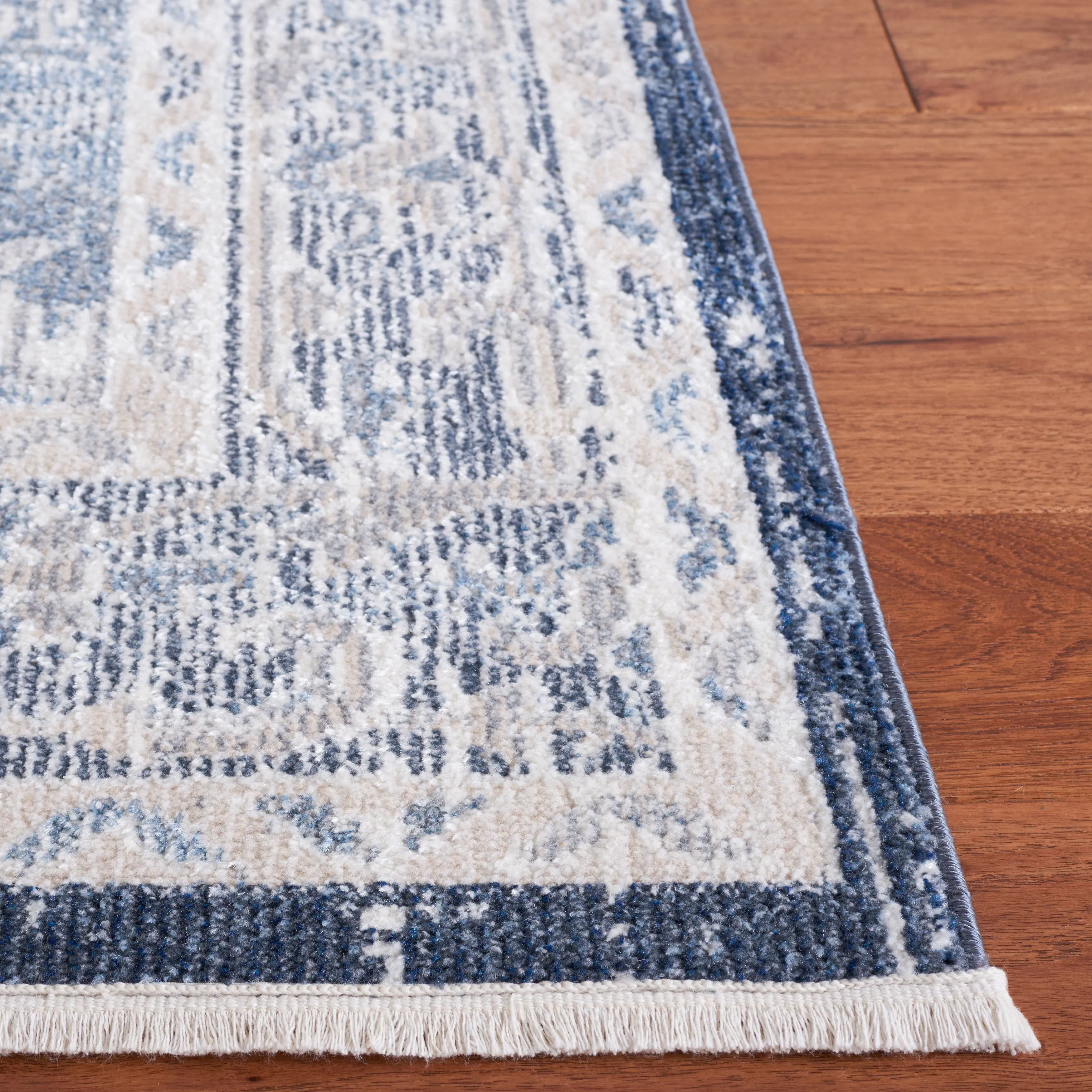 SAFAVIEH Blair Machine Washable Munevera Slip Resistant Rug