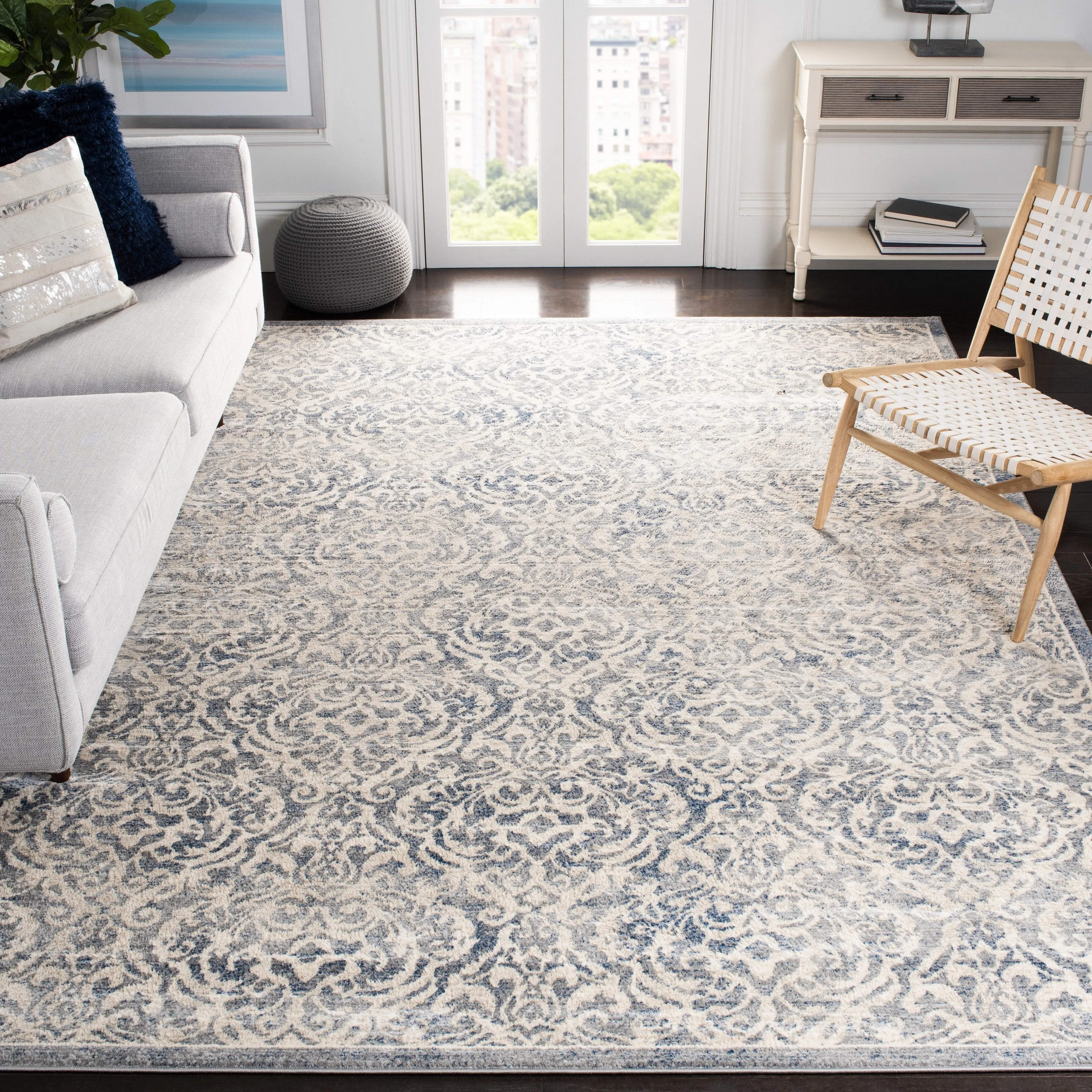 SAFAVIEH Brentwood Linza Traditional Oriental Rug - Light Grey/Blue - 5' 3 x 7' 6