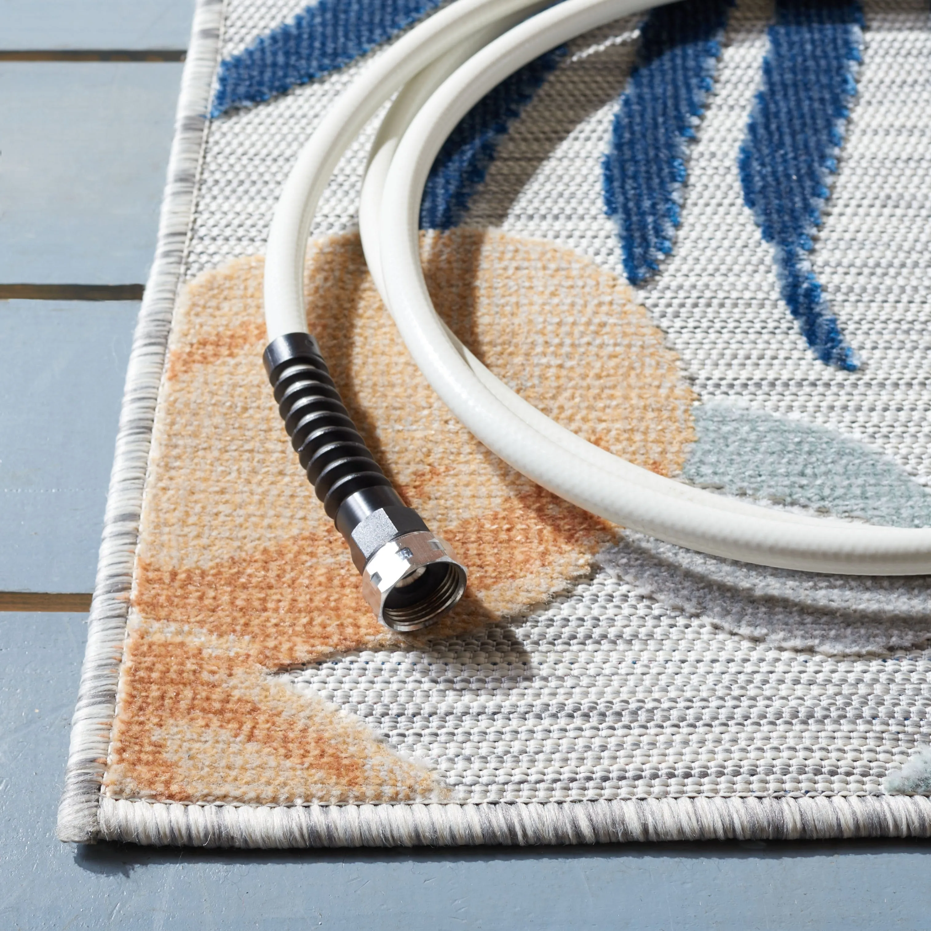 SAFAVIEH Cabana Indoor/ Outdoor Waterproof Transitional Rug