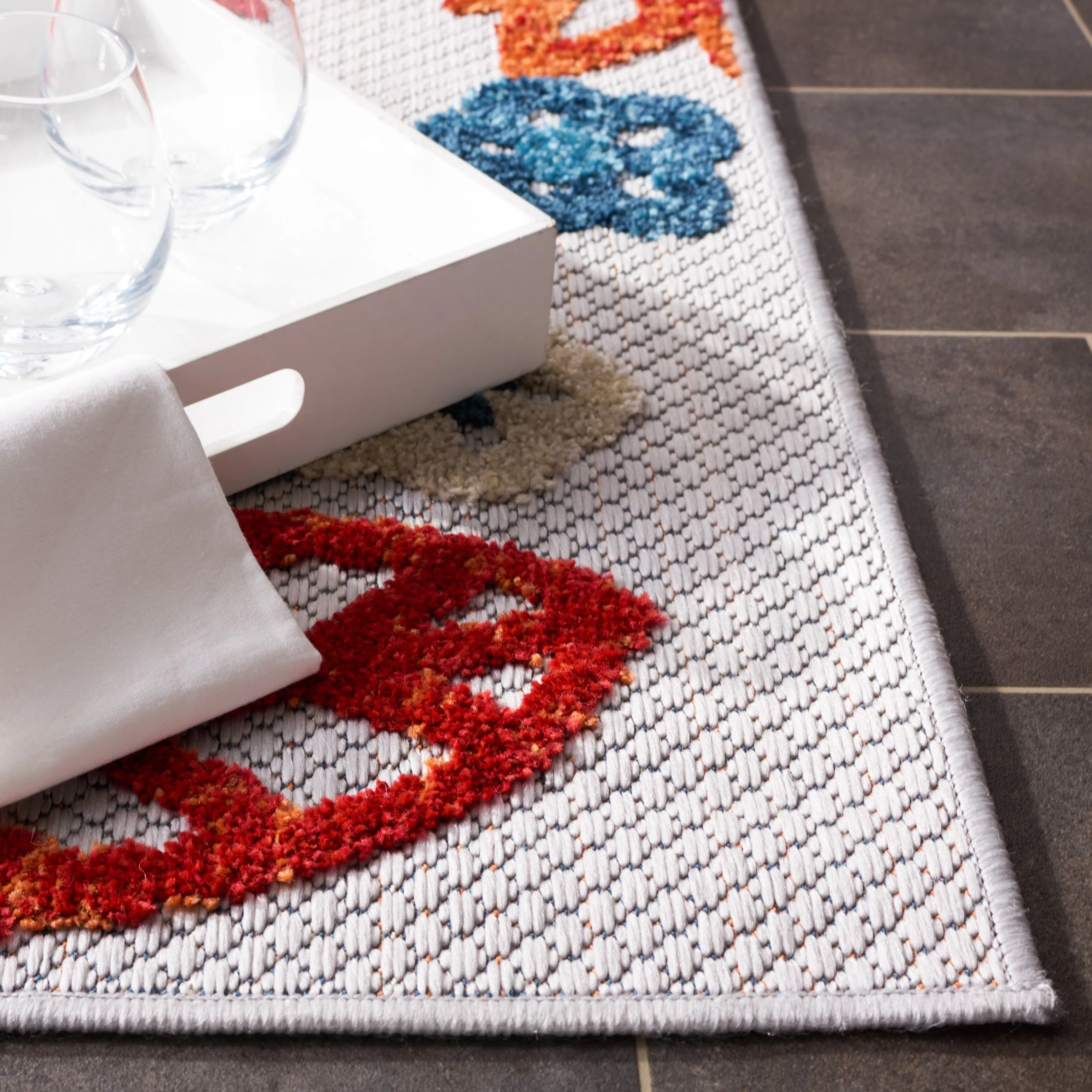 SAFAVIEH Cabana Laurel Indoor/ Outdoor Waterproof Patio Floral Rug