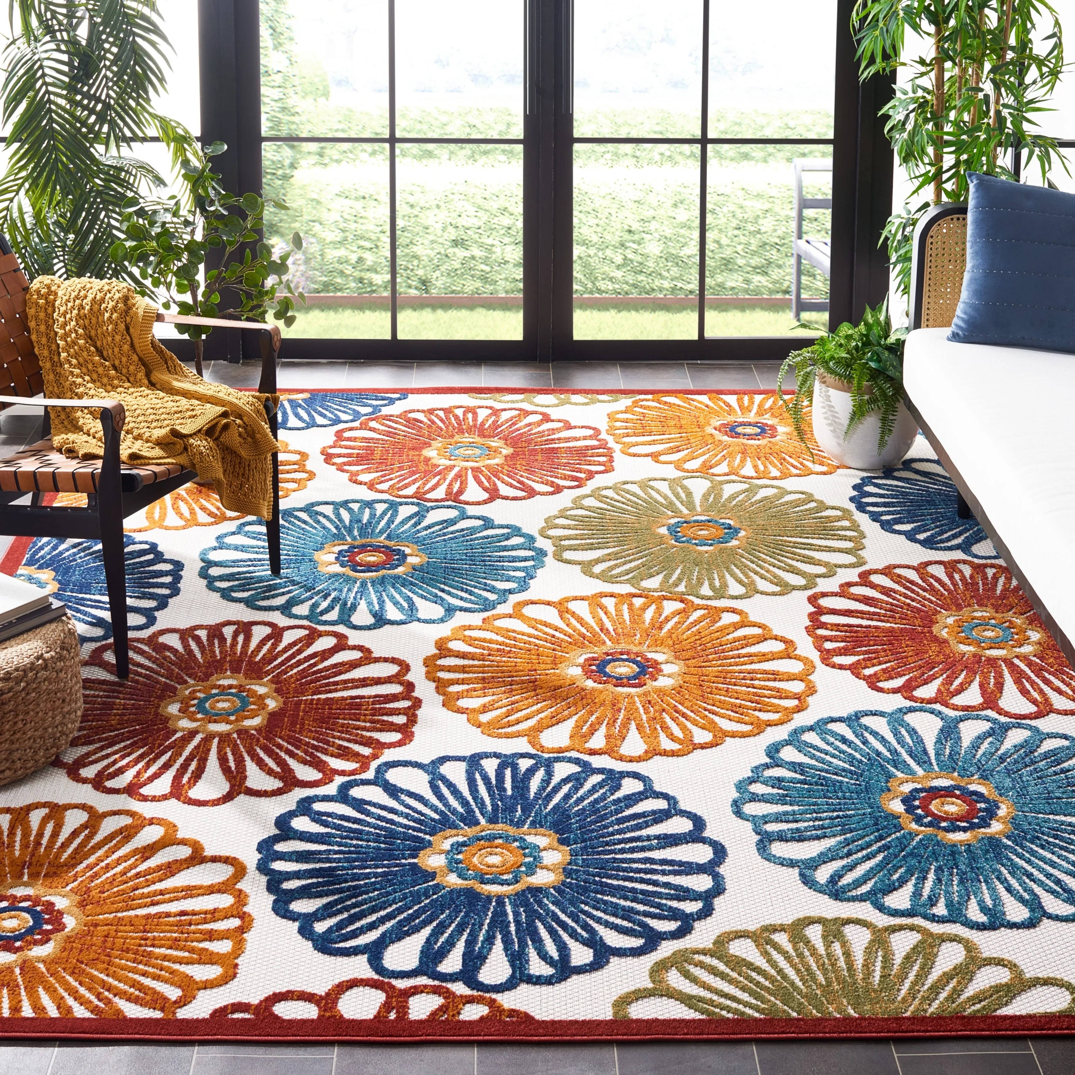 SAFAVIEH Cabana Rajni Indoor/ Outdoor Waterproof Patio Floral Rug