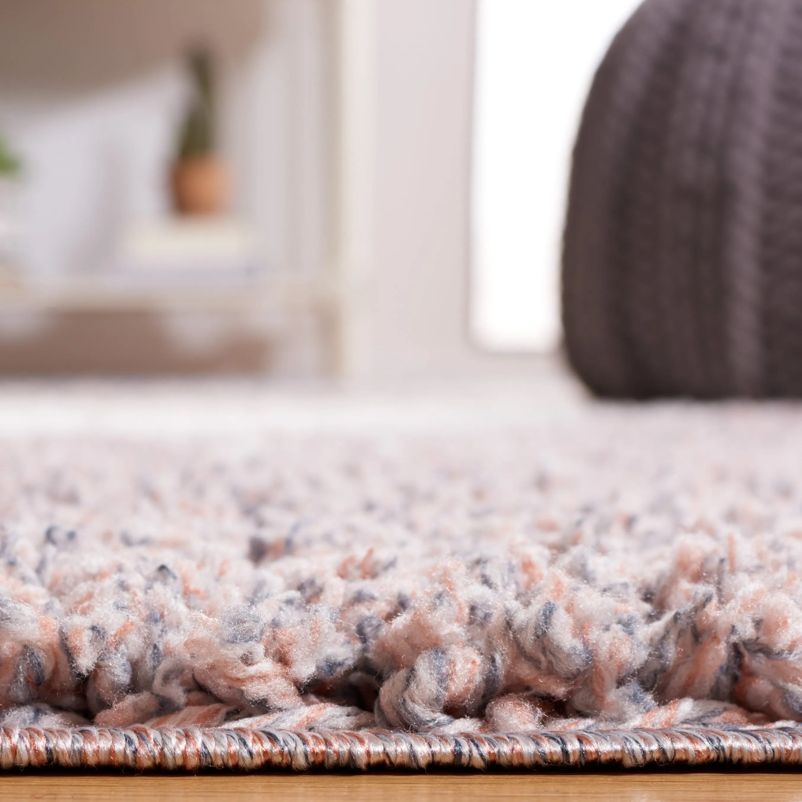 SAFAVIEH Calico Shag Isabell Abstract 1.5-inch Thick Rug