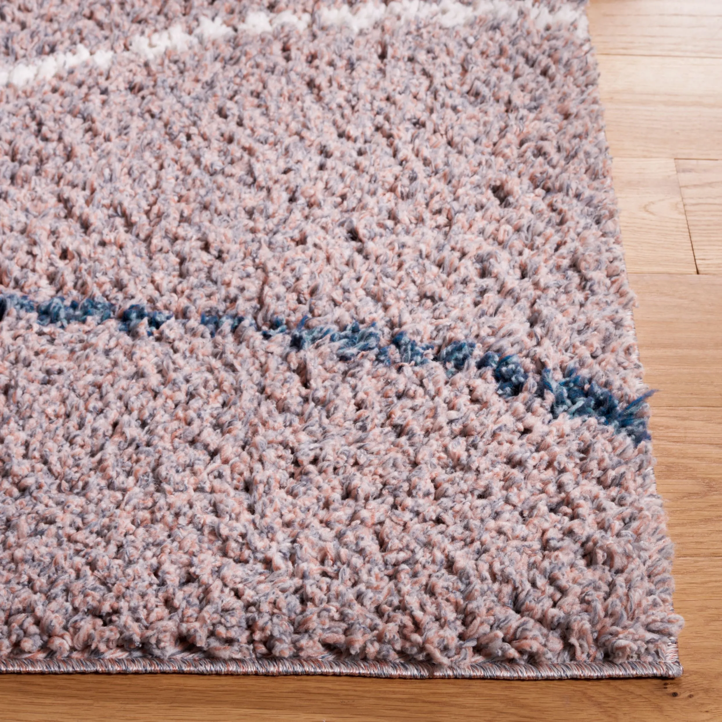 SAFAVIEH Calico Shag Isabell Abstract 1.5-inch Thick Rug