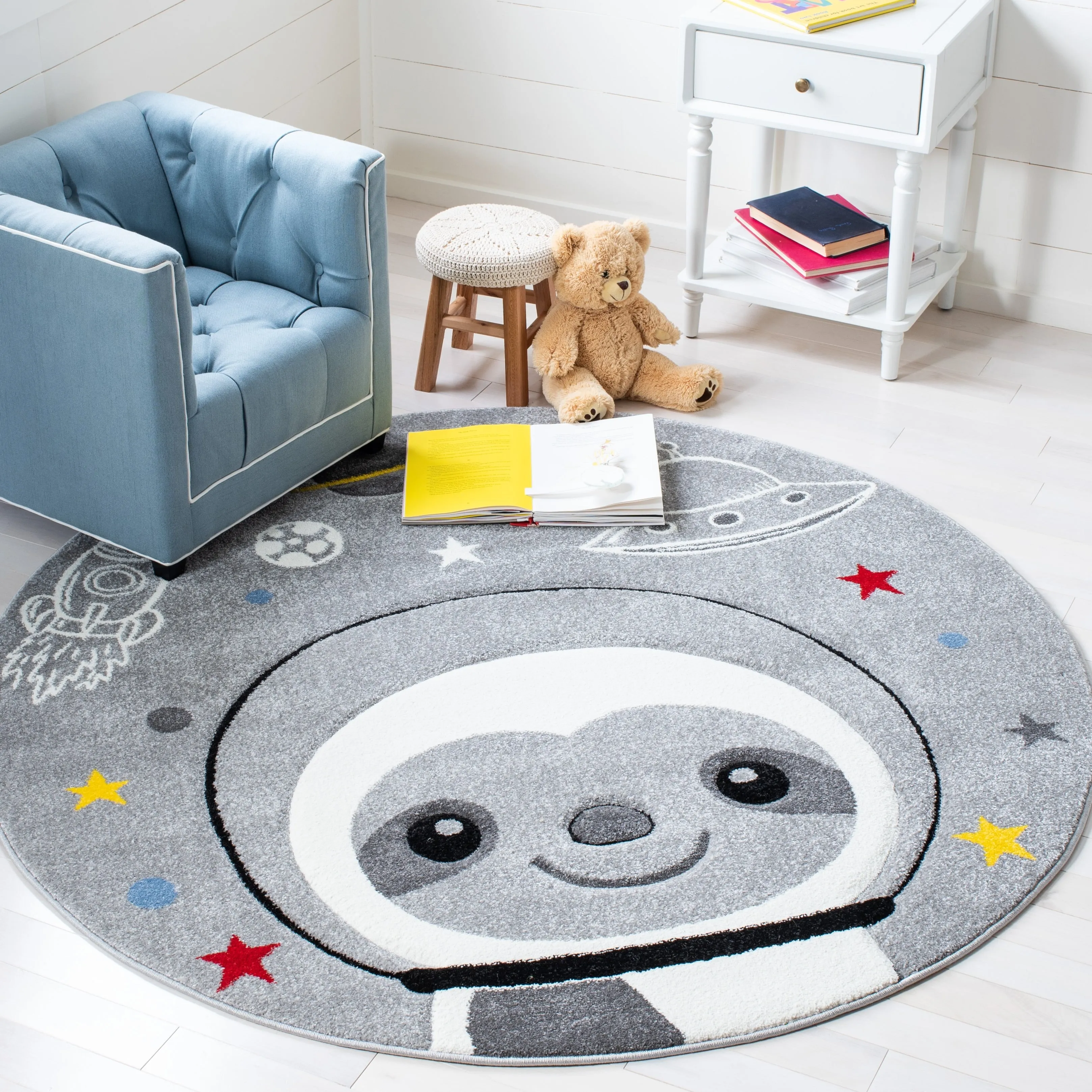 SAFAVIEH Carousel Kids Kolbrin Sloth Astronaut Rug