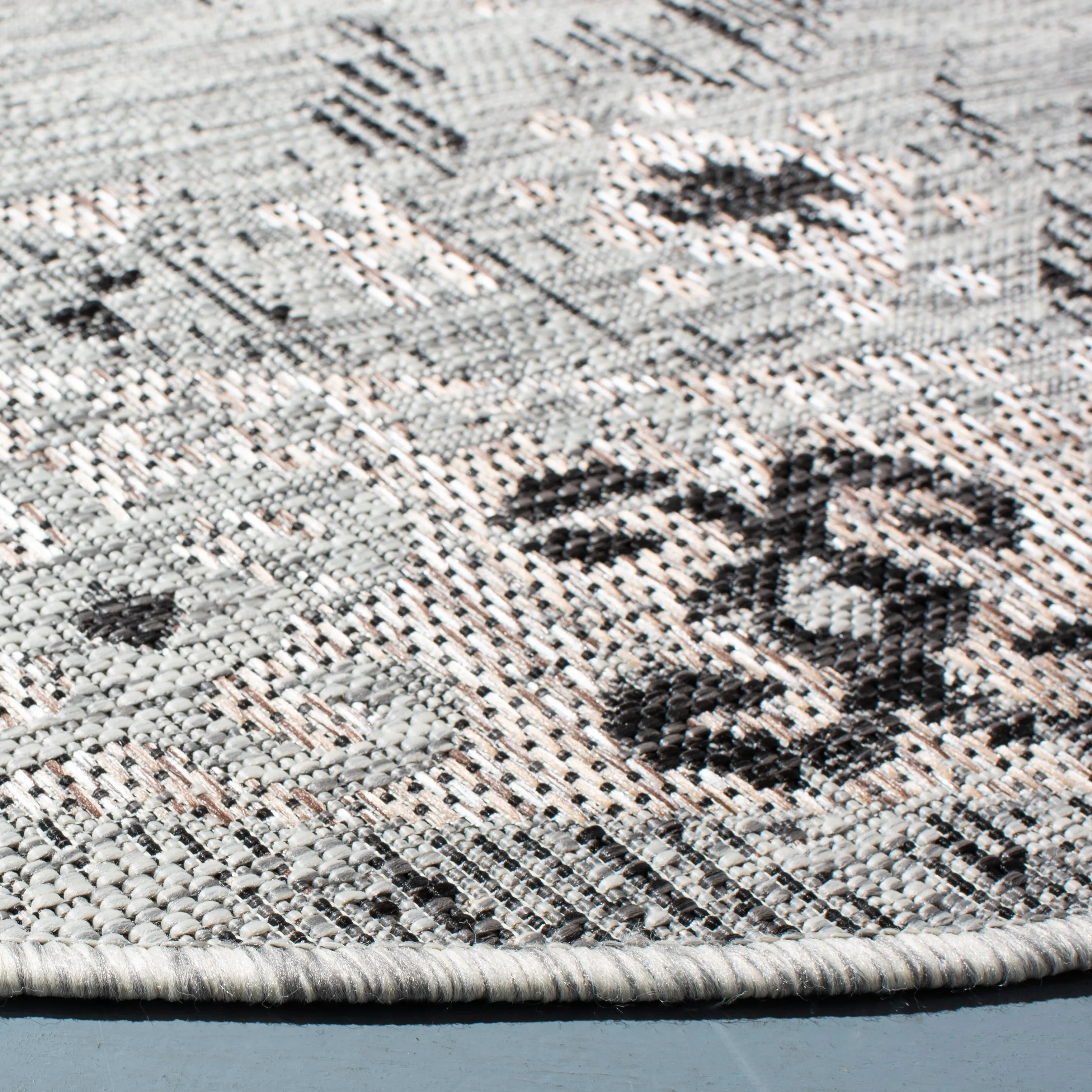 SAFAVIEH Courtyard Adrielle Outdoor Waterproof Patio Backyard Rug