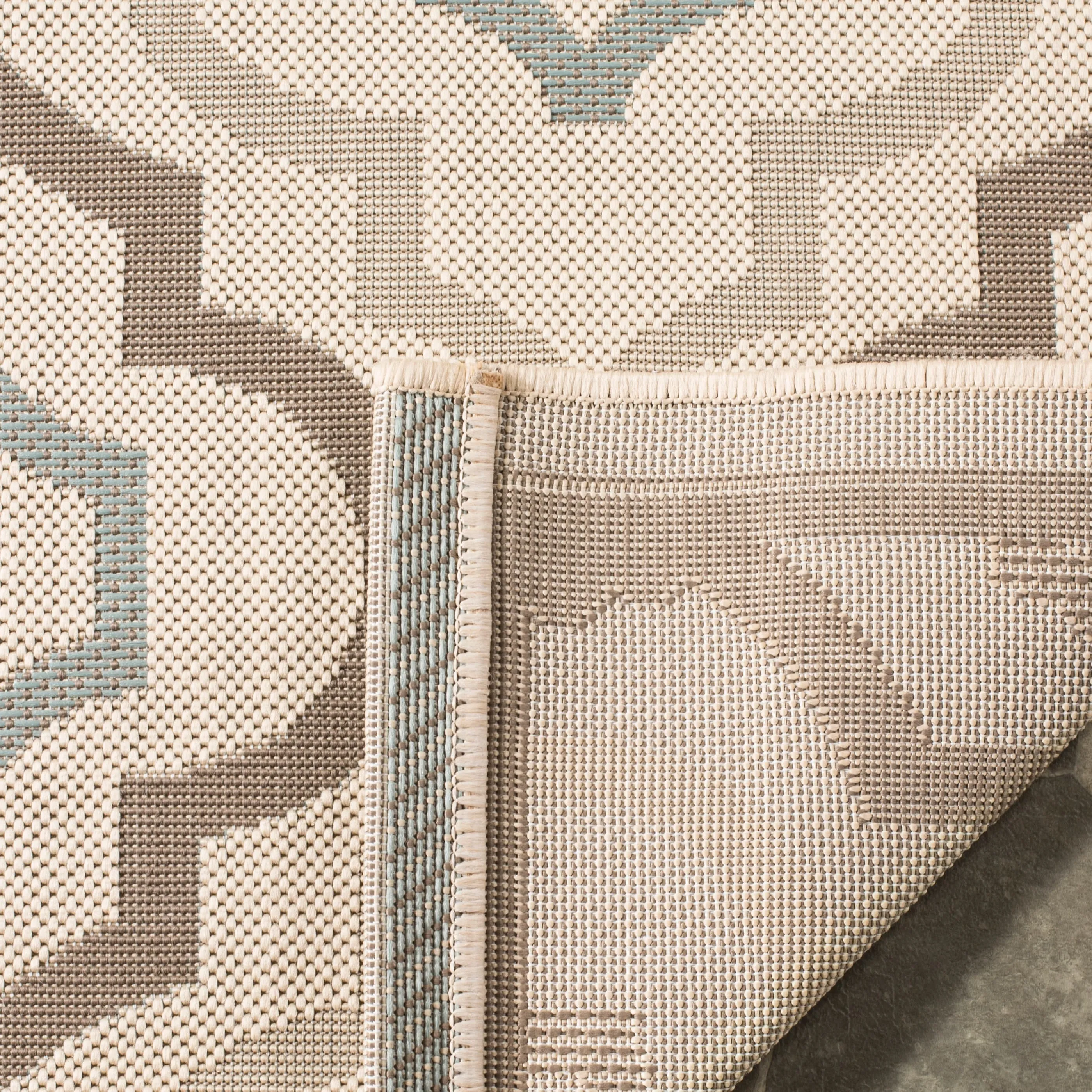 SAFAVIEH Courtyard Annmarie Indoor/ Outdoor Waterproof Patio Backyard Rug