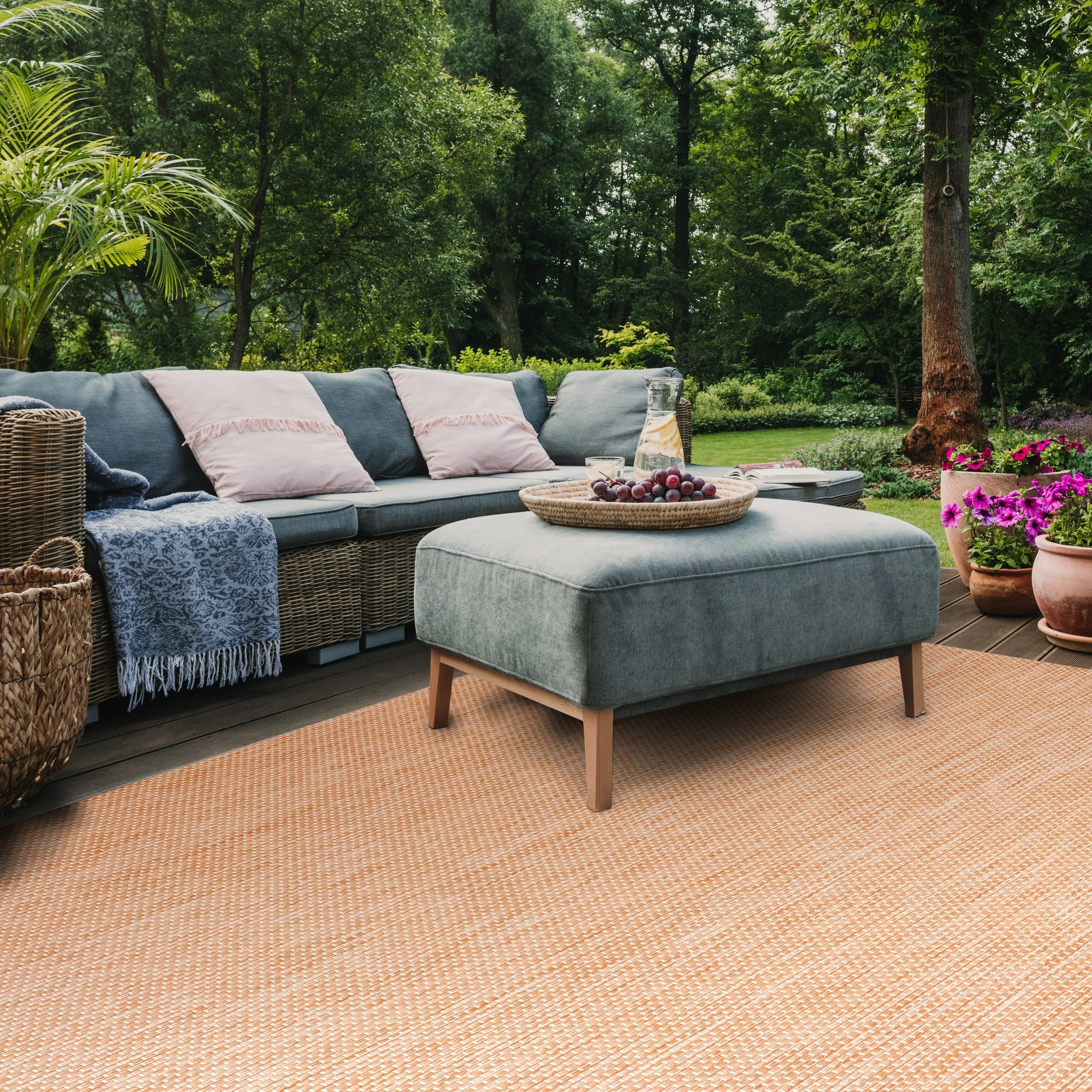 SAFAVIEH Courtyard Begajeta Indoor/Outdoor Waterproof Patio Backyard Rug.