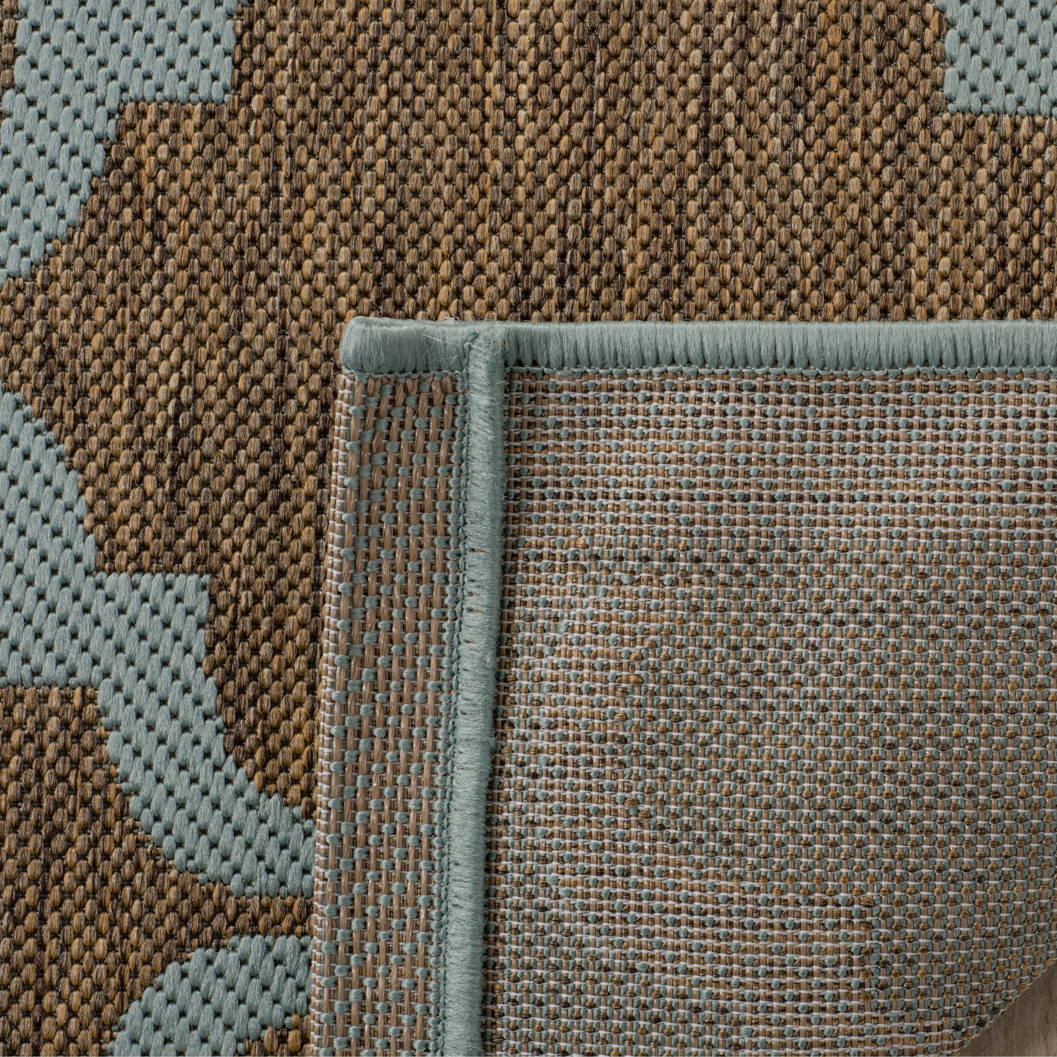 SAFAVIEH Courtyard Charleen Indoor/ Outdoor Waterproof Patio Backyard Rug
