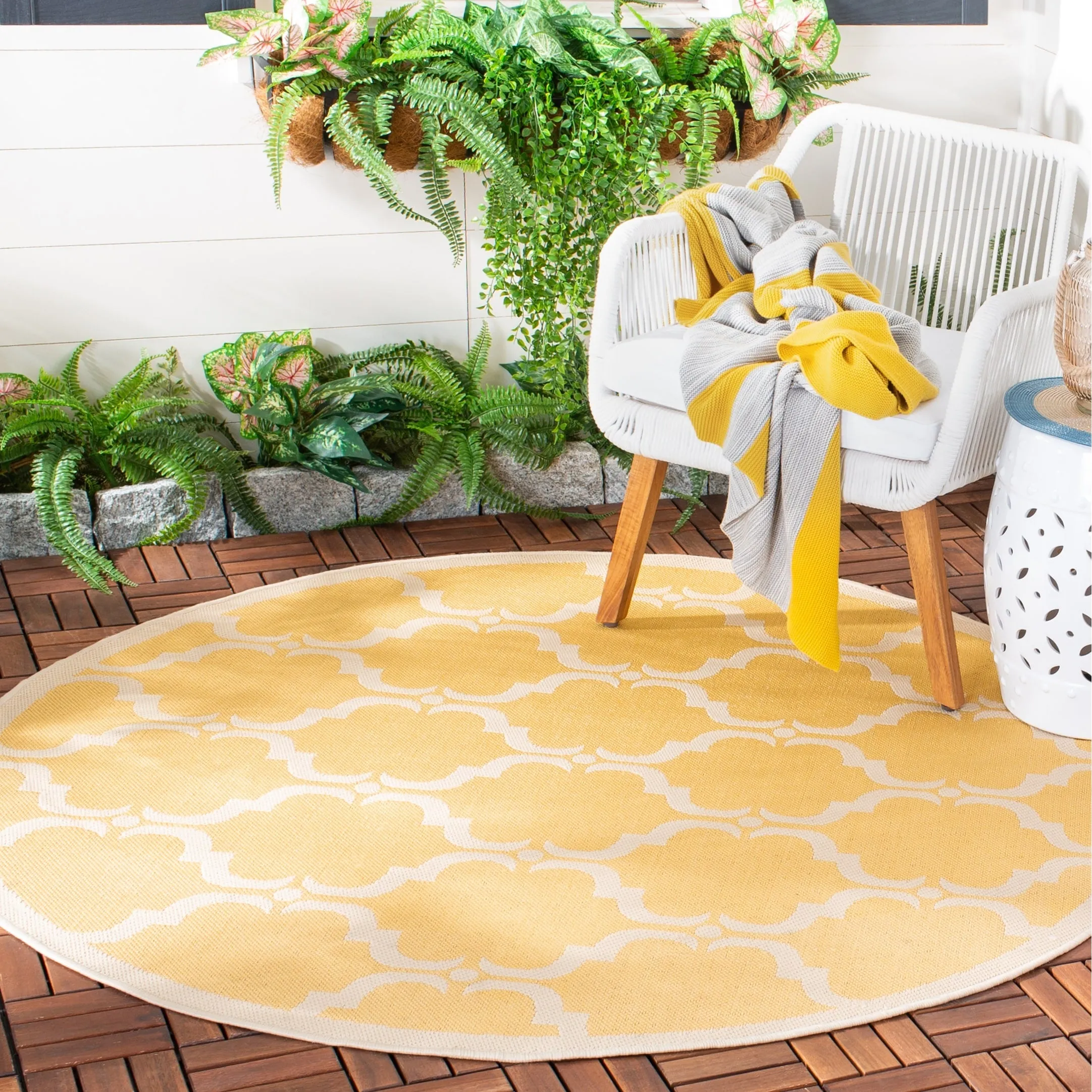 SAFAVIEH Courtyard Charleen Indoor/ Outdoor Waterproof Patio Backyard Rug
