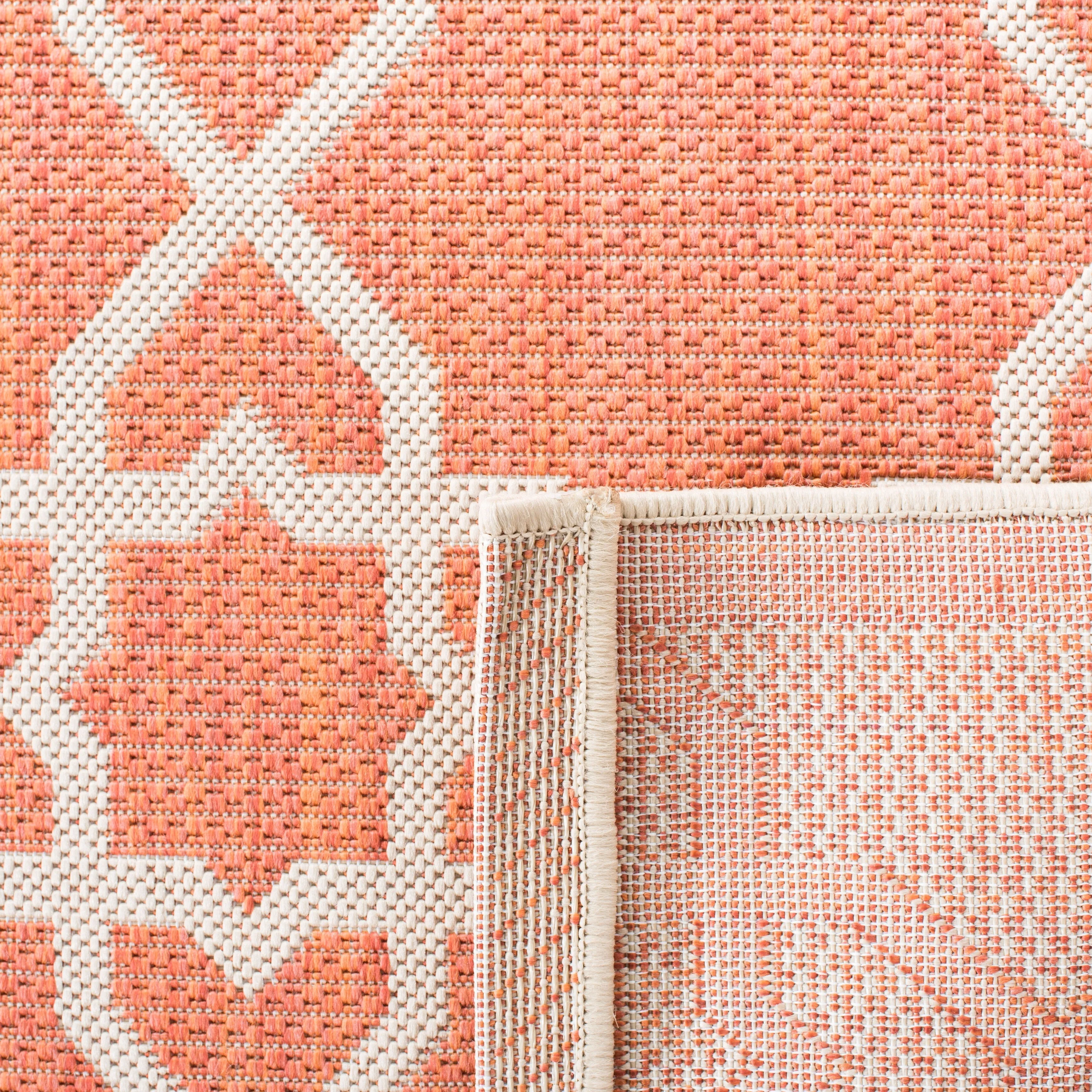 SAFAVIEH Courtyard Hanifa Trellis Indoor/ Outdoor Waterproof Patio Backyard Rug