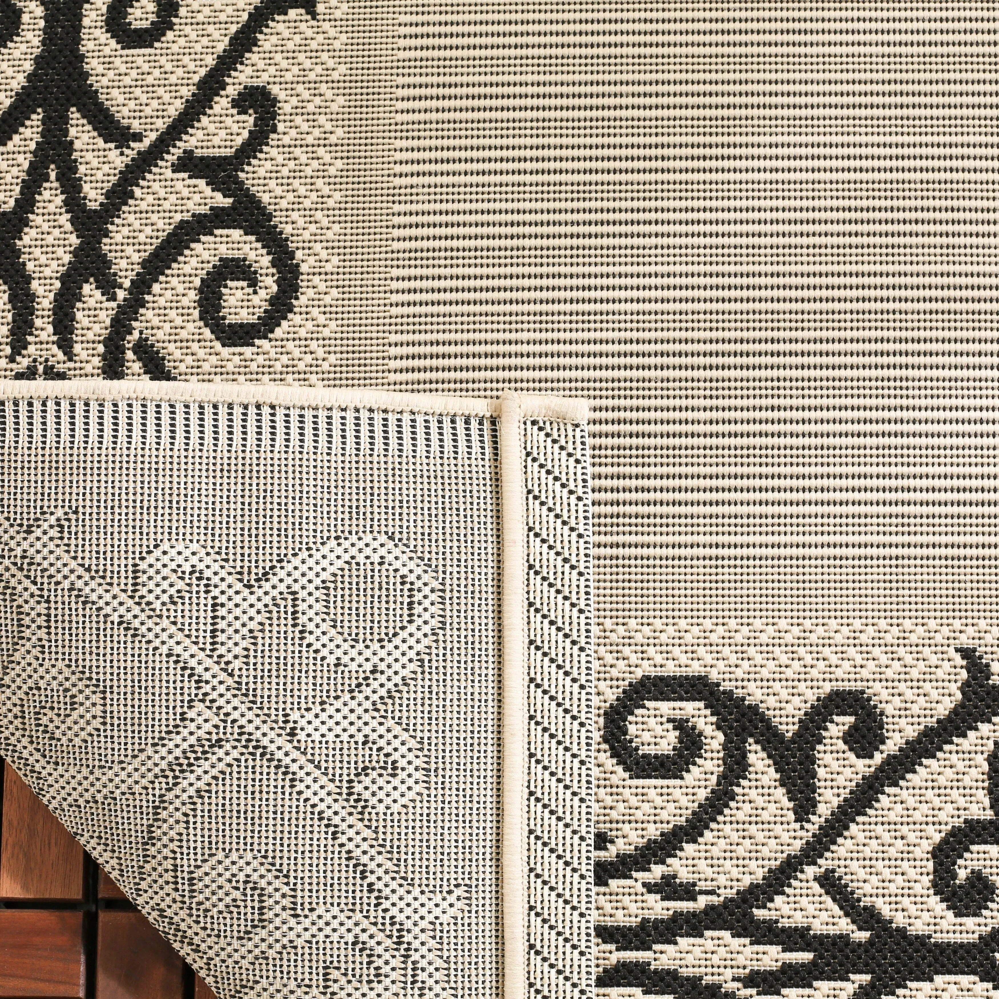 SAFAVIEH Courtyard Ikerne Waterproof Patio Backyard Rug