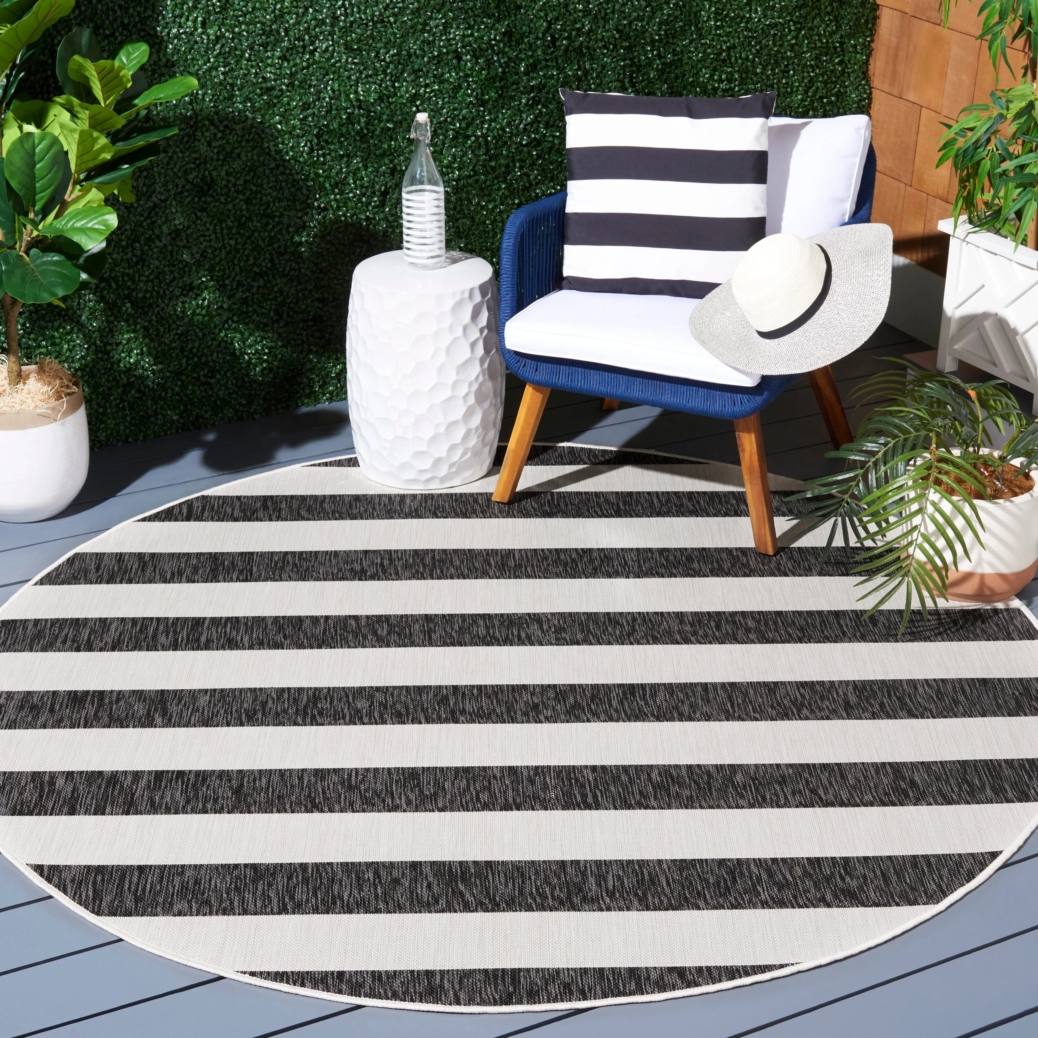 SAFAVIEH Courtyard Jetje Indoor/ Outdoor Waterproof Backyard Patio Rug