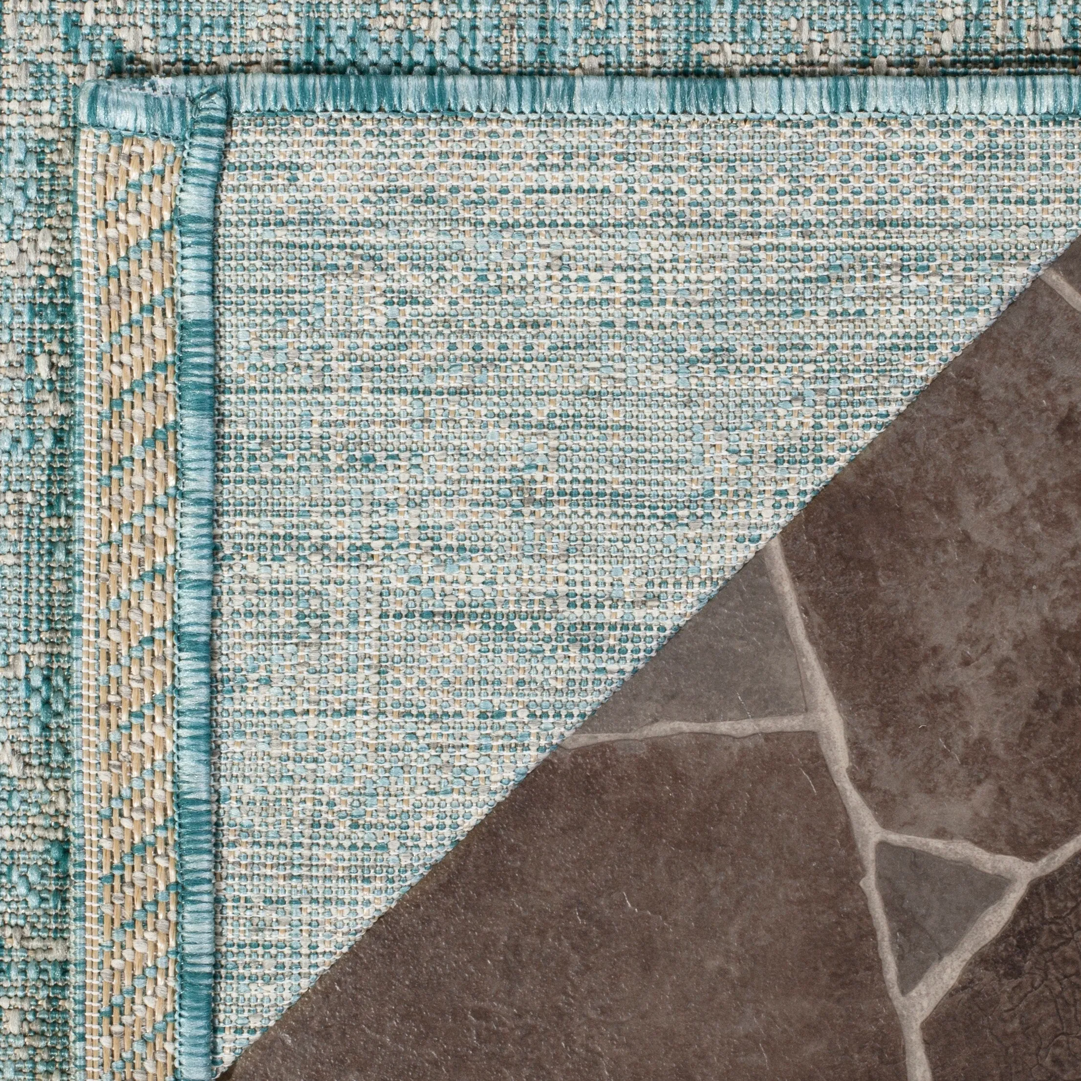 SAFAVIEH Courtyard Karolyn Medallion Indoor/ Outdoor Waterproof Patio Backyard Rug