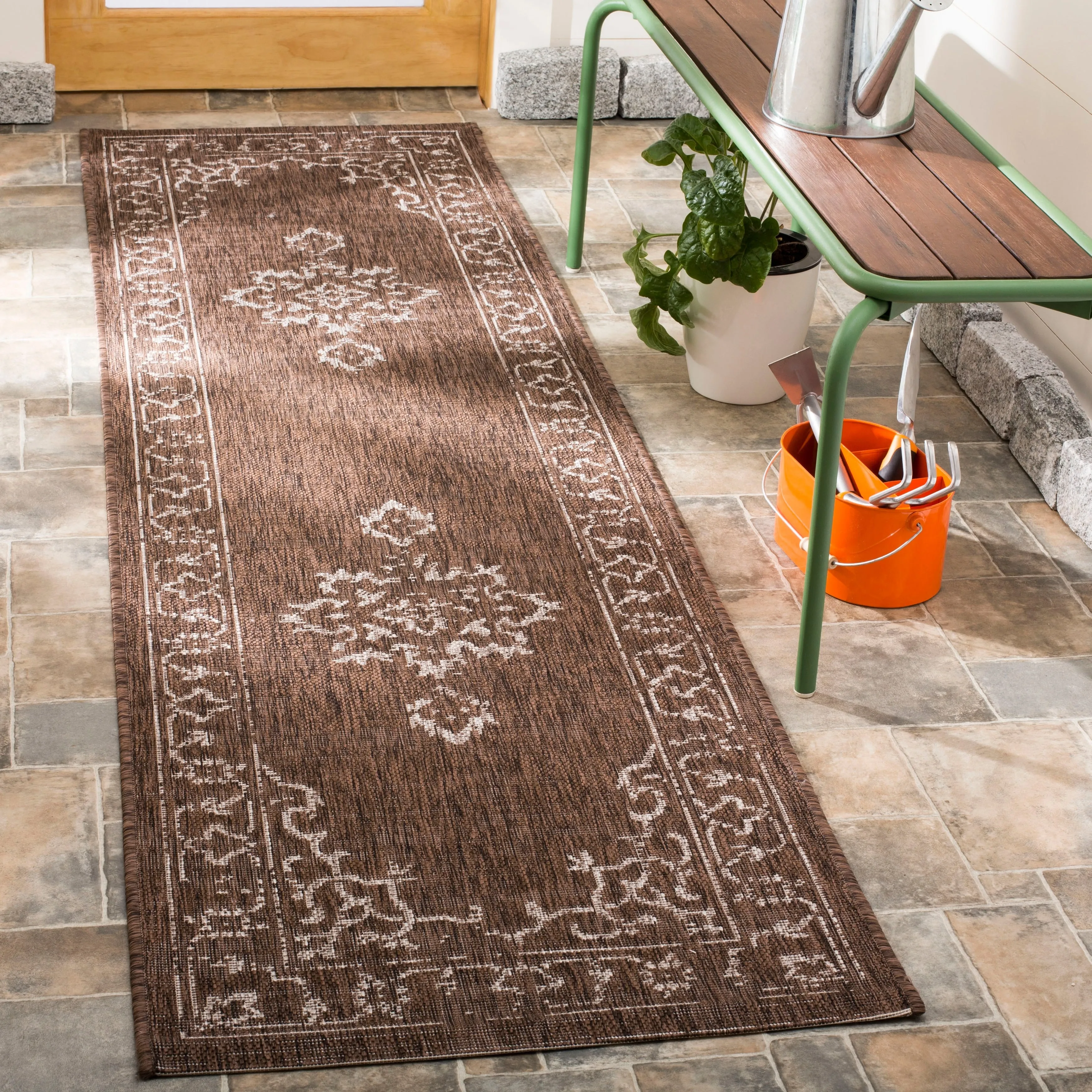 SAFAVIEH Courtyard Karolyn Medallion Indoor/ Outdoor Waterproof Patio Backyard Rug