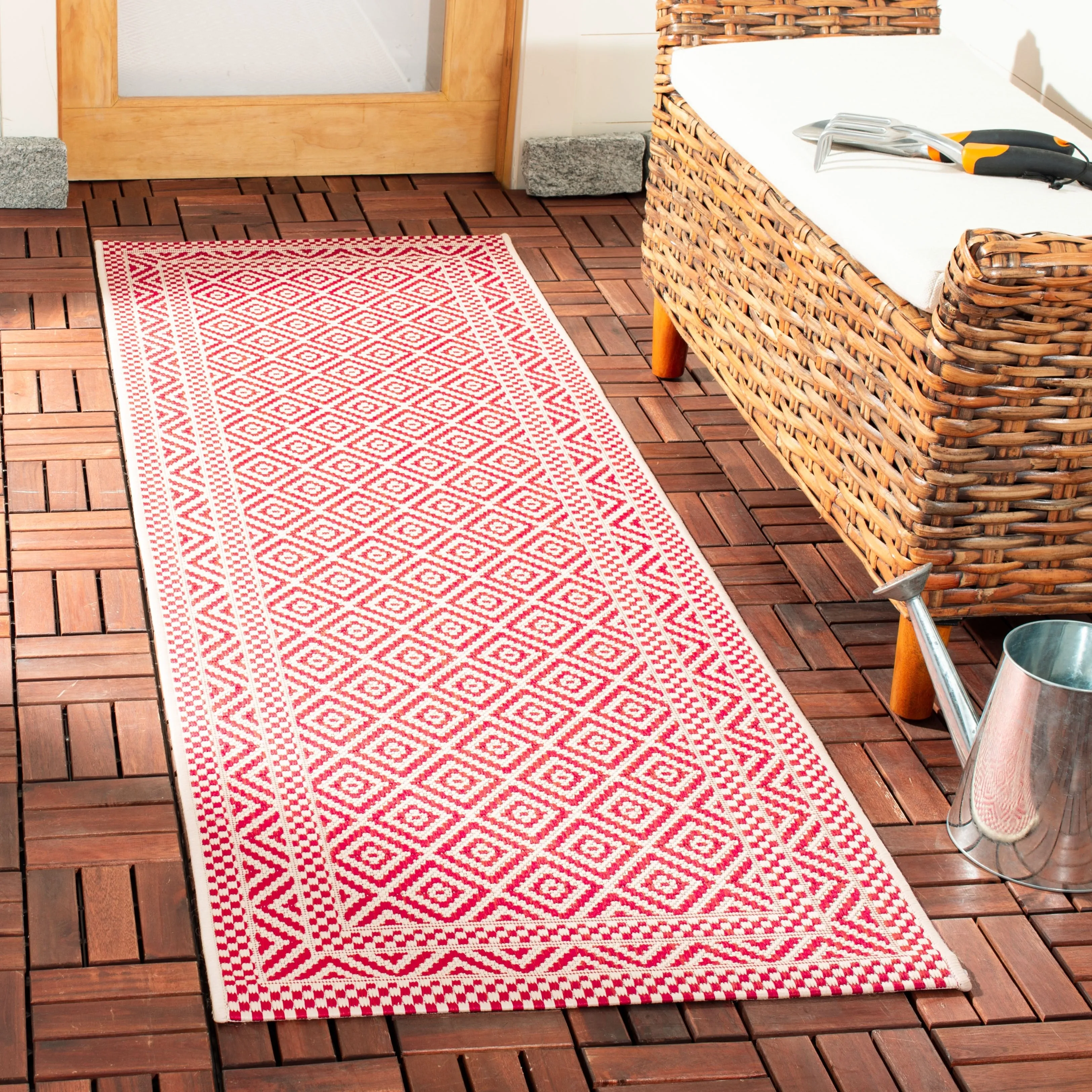 SAFAVIEH Courtyard Lenaik Indoor/ Outdoor Waterproof Patio Backyard Rug