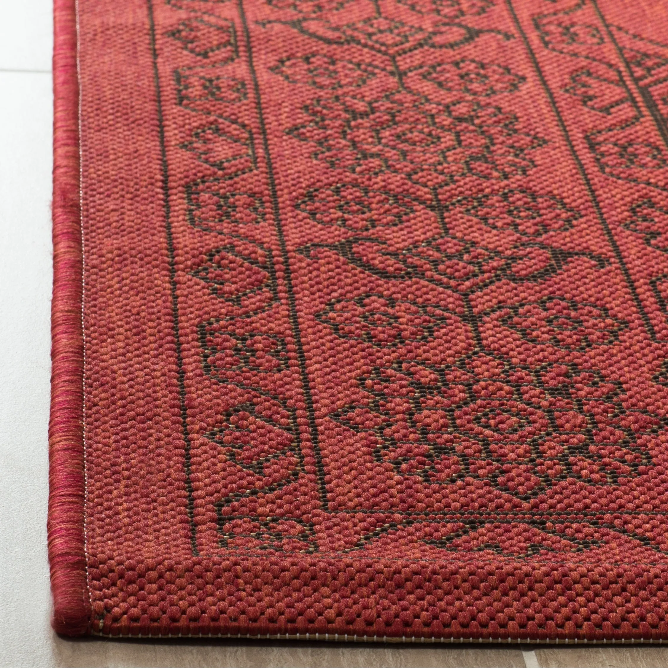 SAFAVIEH Courtyard Margy Indoor/ Outdoor Waterproof Patio Backyard Rug