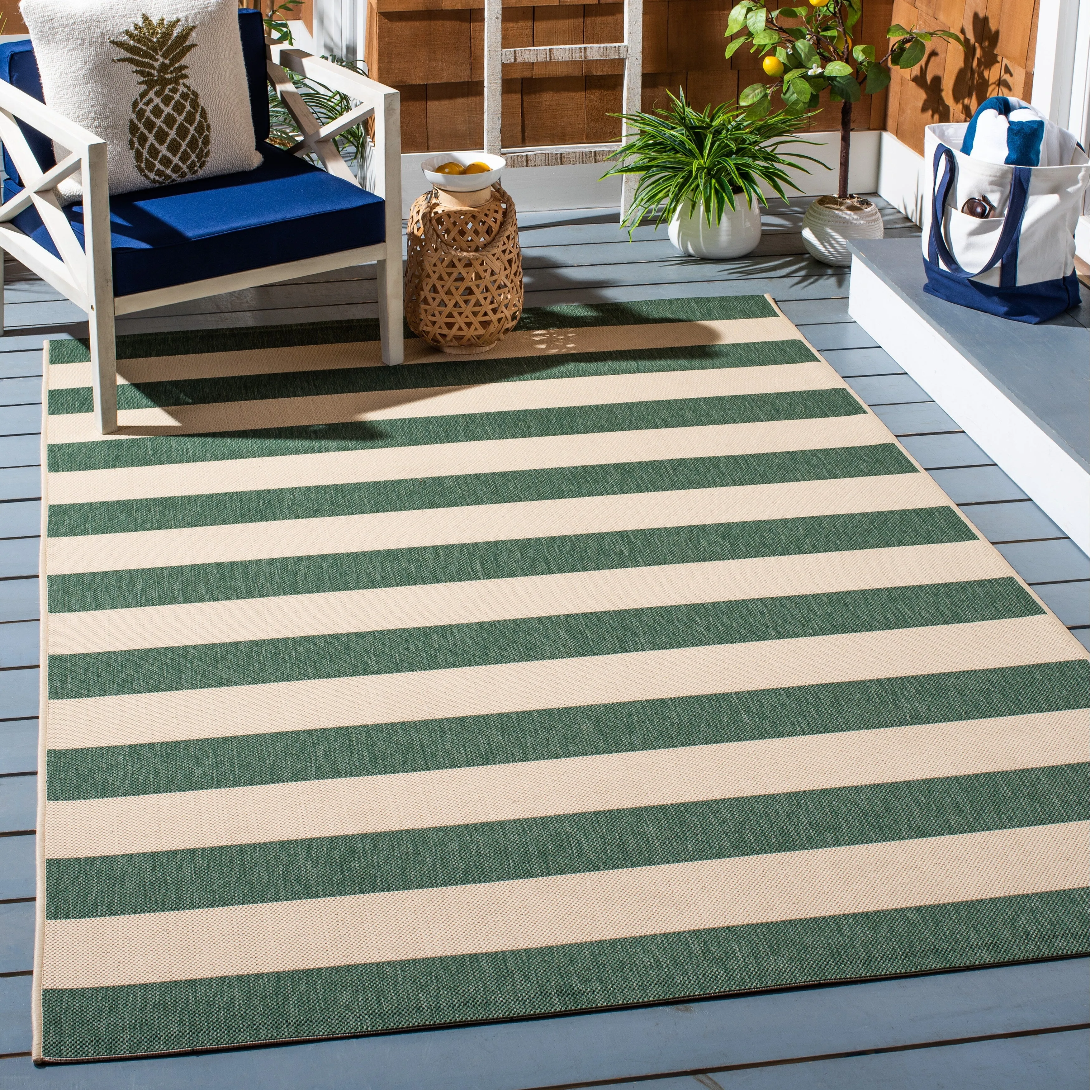 SAFAVIEH Courtyard Maysa Indoor/ Outdoor Waterproof Backyard Patio Rug