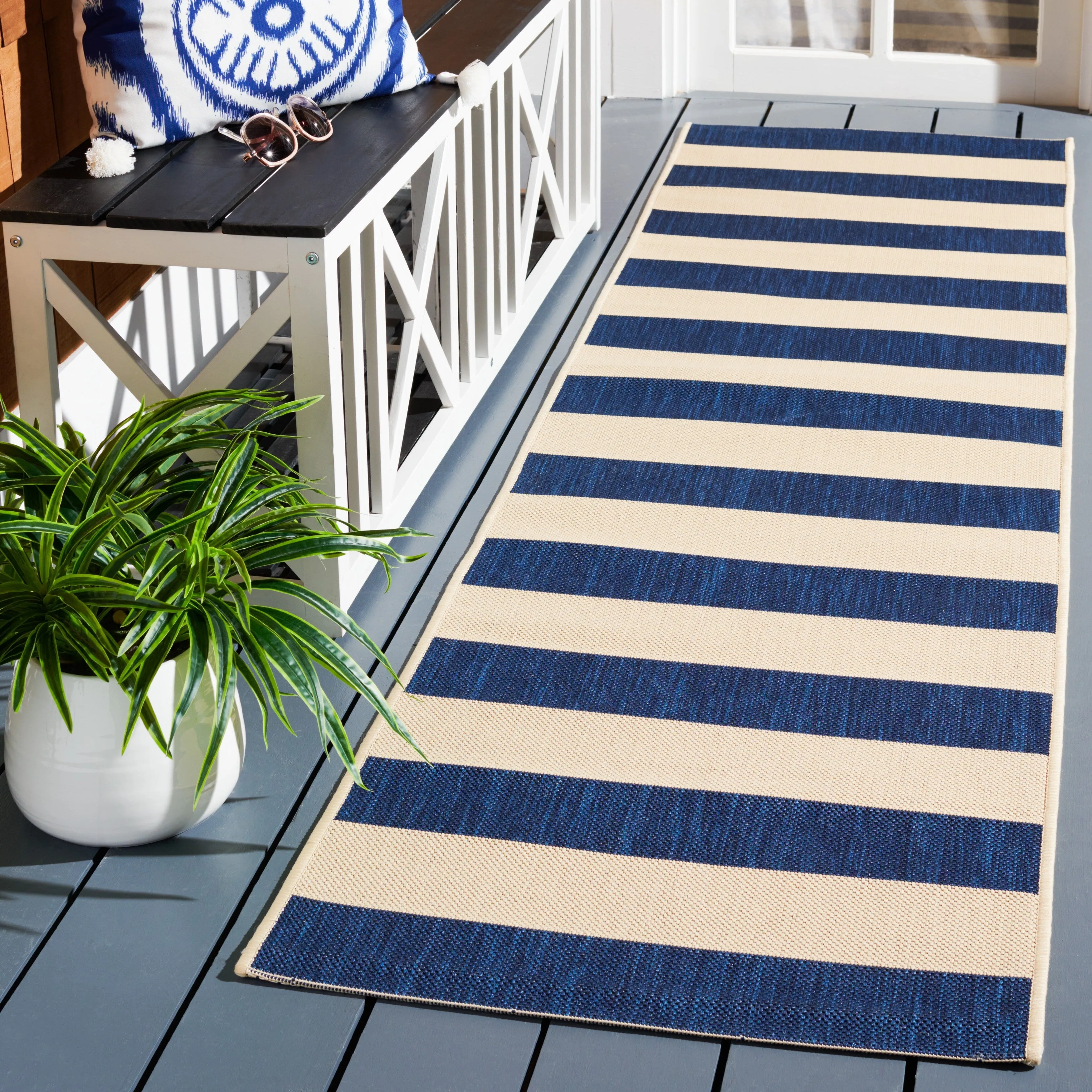 SAFAVIEH Courtyard Maysa Indoor/ Outdoor Waterproof Backyard Patio Rug