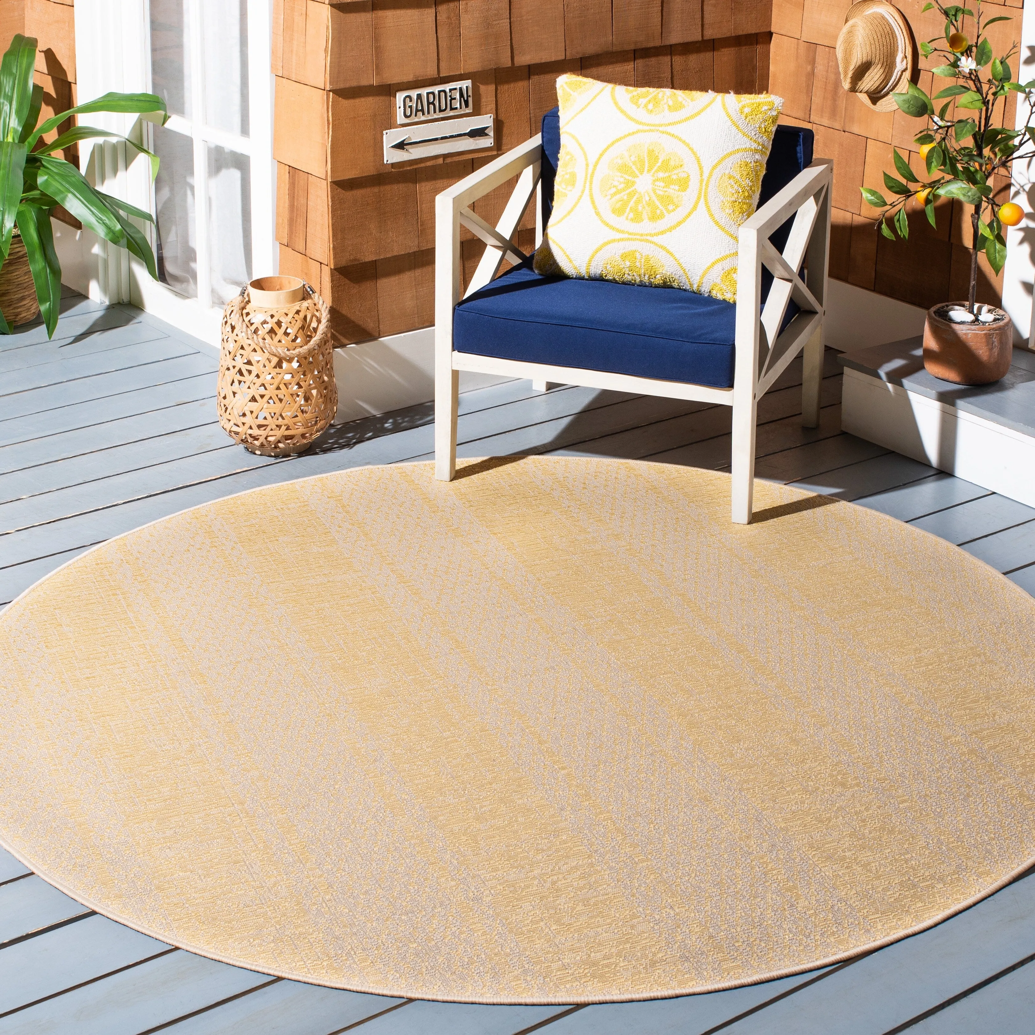 SAFAVIEH Courtyard Nadya Indoor/ Outdoor Waterproof Patio Backyard Rug